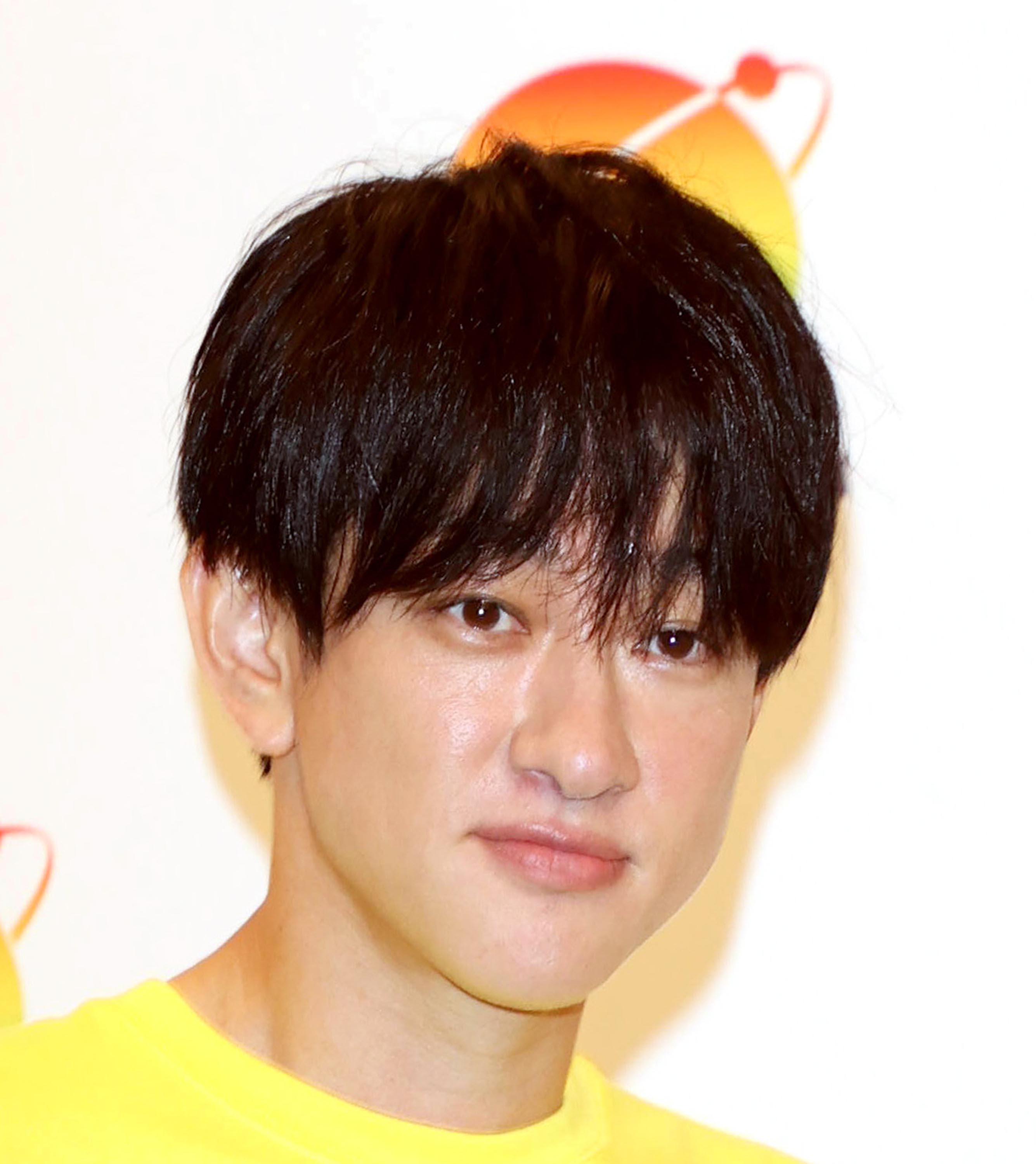 写真：横山裕 Amazon.co.jp: 関ジャニ∞ 横山裕 公式写真 写真 フォト （スリーブ