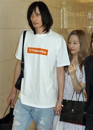 神田沙也加カップル 幸せｍａｘ ｍａｘのライブで大はしゃぎ サンスポ