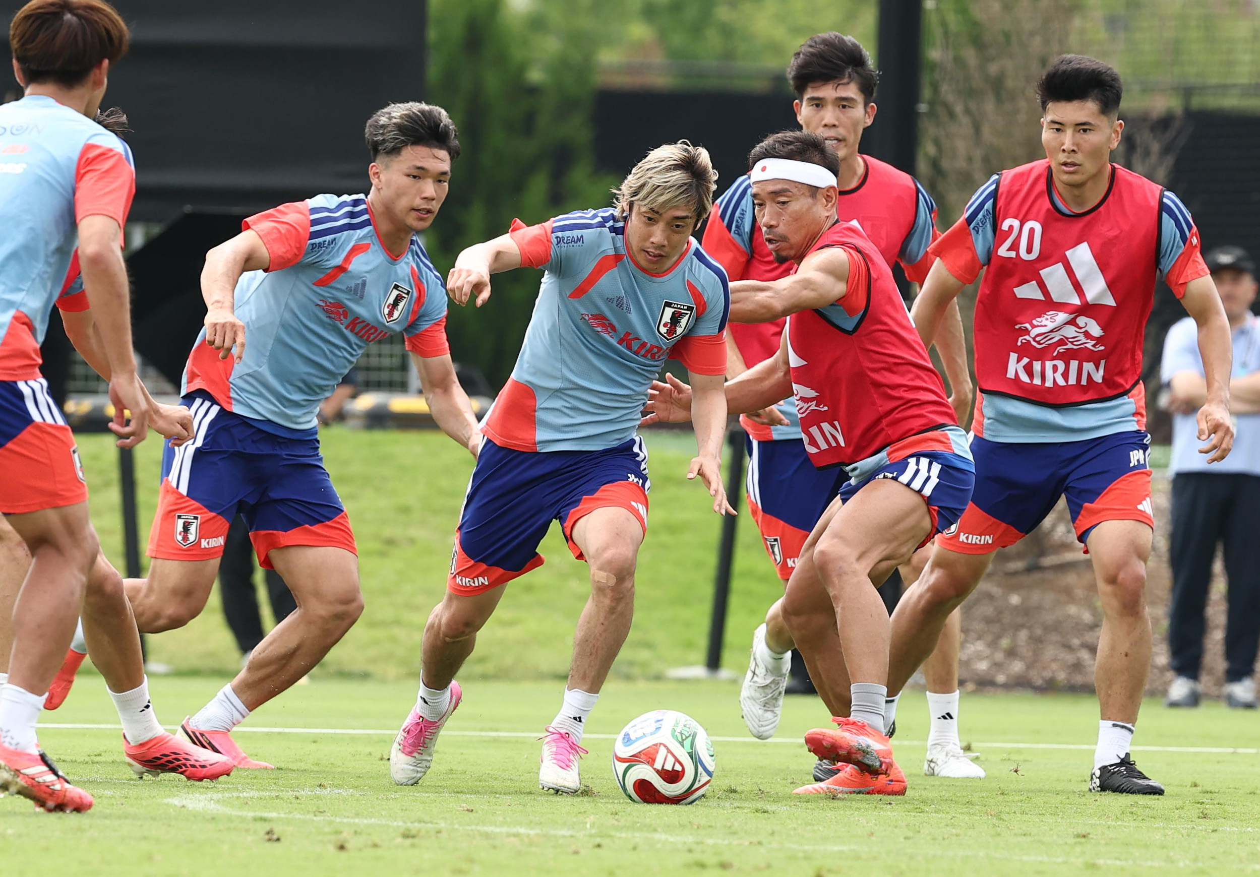 XLサイズ 日本代表 アウェイ半袖伊東純也ブラジル代表戦仕様 フルパッチオーセン 伊東純也「緊張を楽しめれば」ブラジル戦前の心境語る 「勝ったら相当