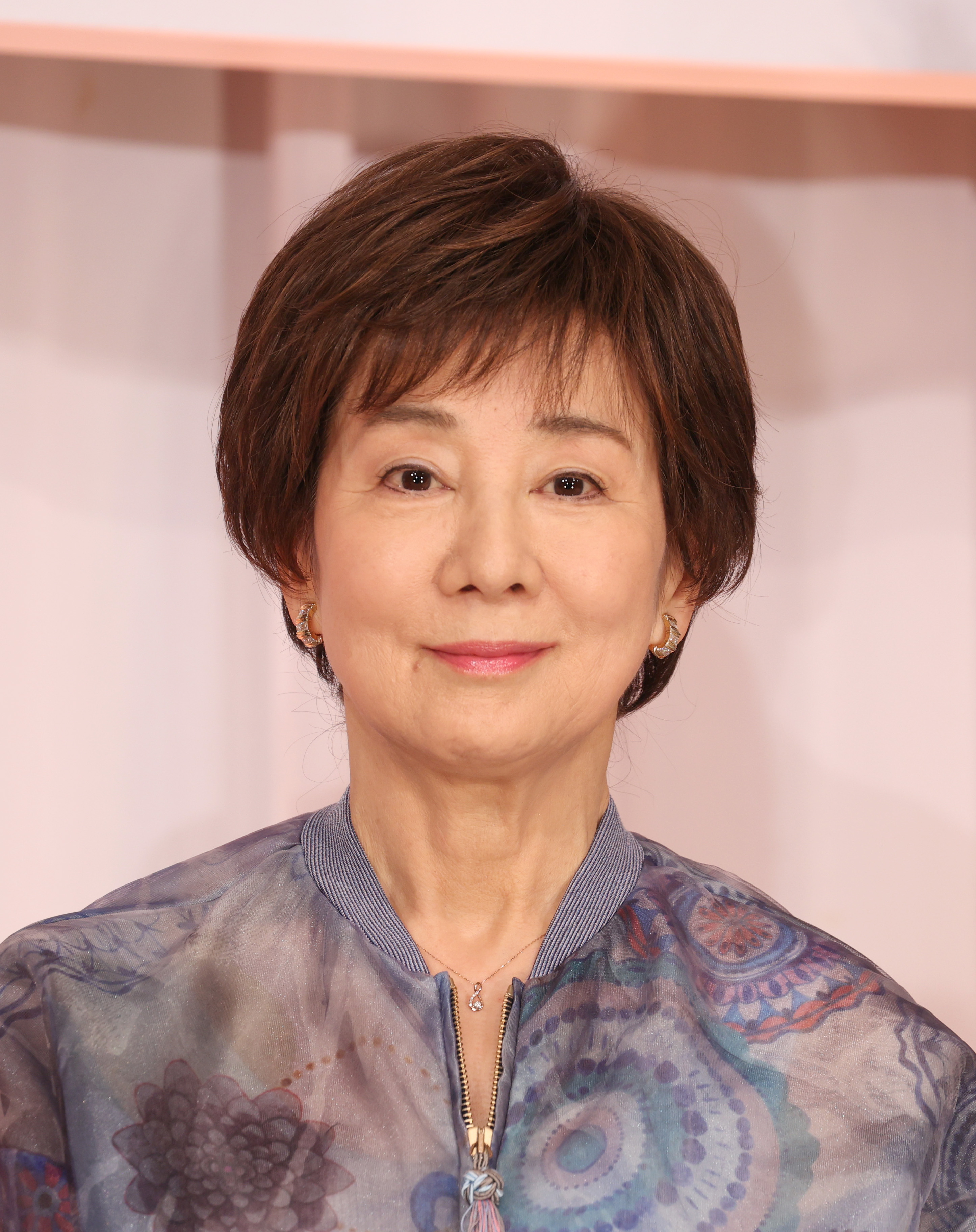 吉永小百合「恋をしています」 笑顔満開ショートヘアで恋バナ！ - サンスポ