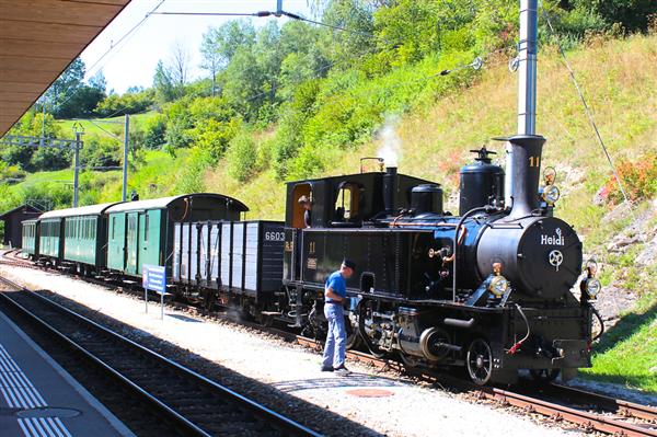氷河特急 グレッシャー・エクスプレス〈氷河特急〉（7）スイス人鉄子に導かれ