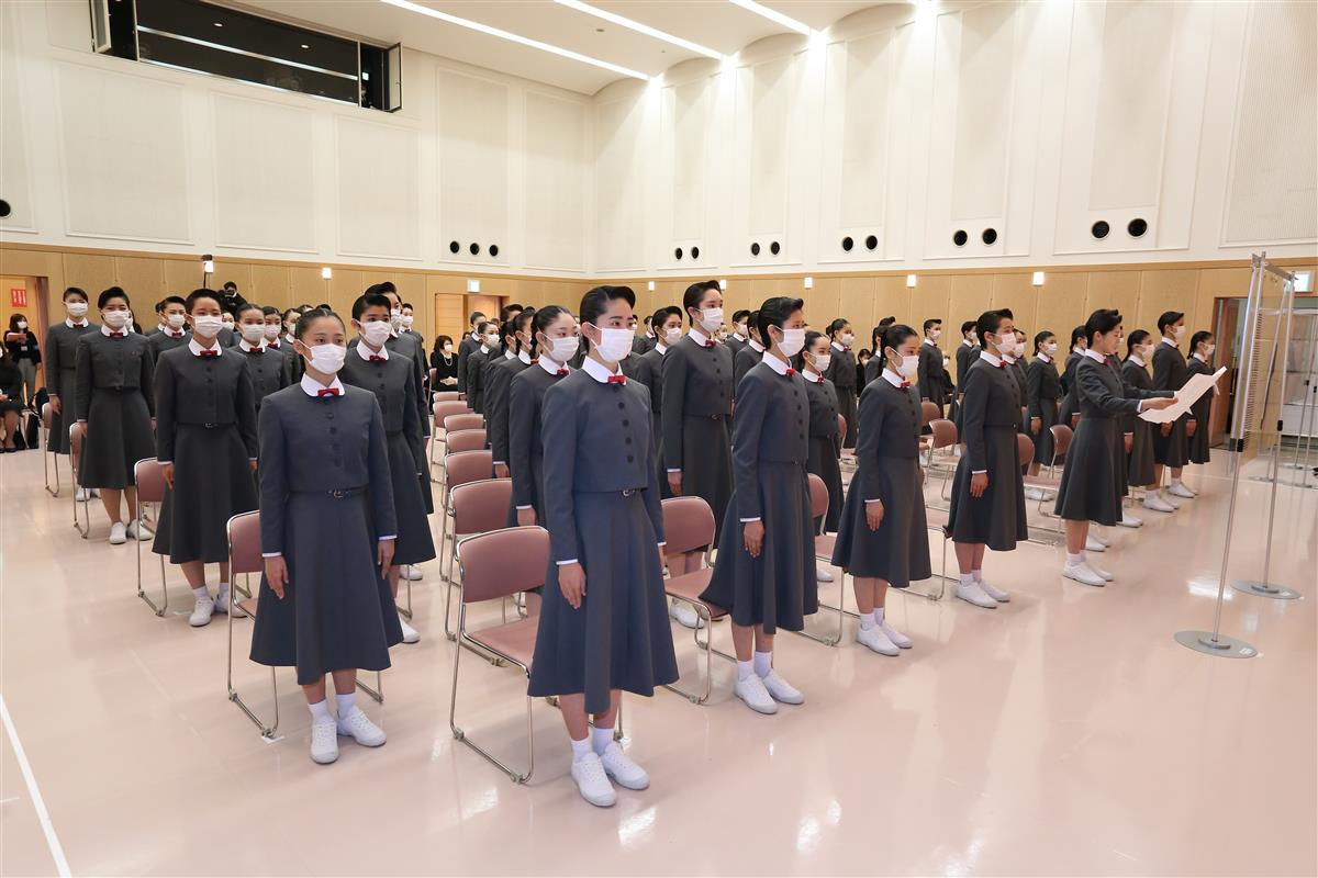 宝塚音楽学校１０９期生入学式 ２年ぶりに講堂で サンスポ