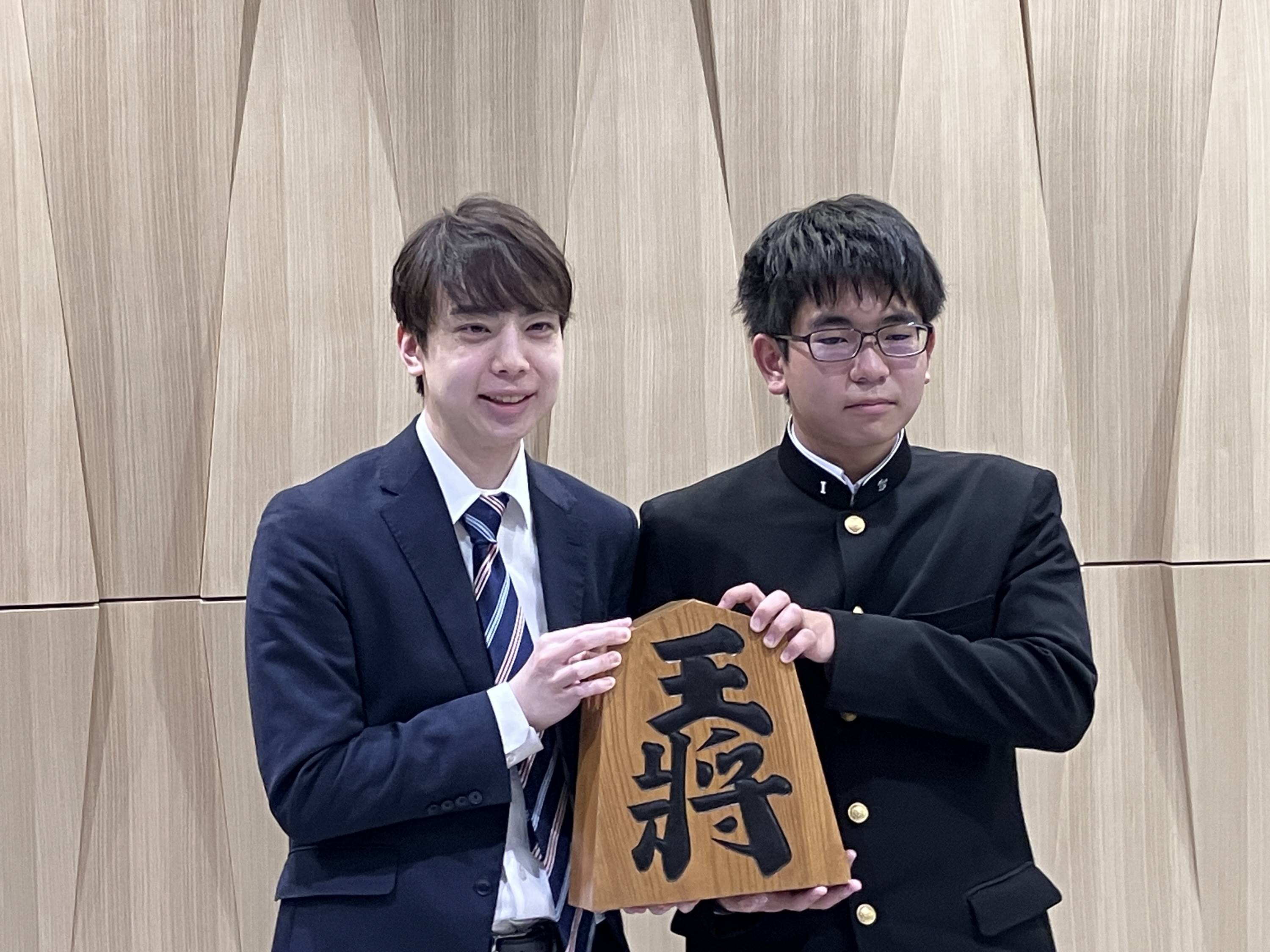 斉藤優希三段と炭崎俊毅三段が4月からプロ棋士に 奨励会三段リーグ戦