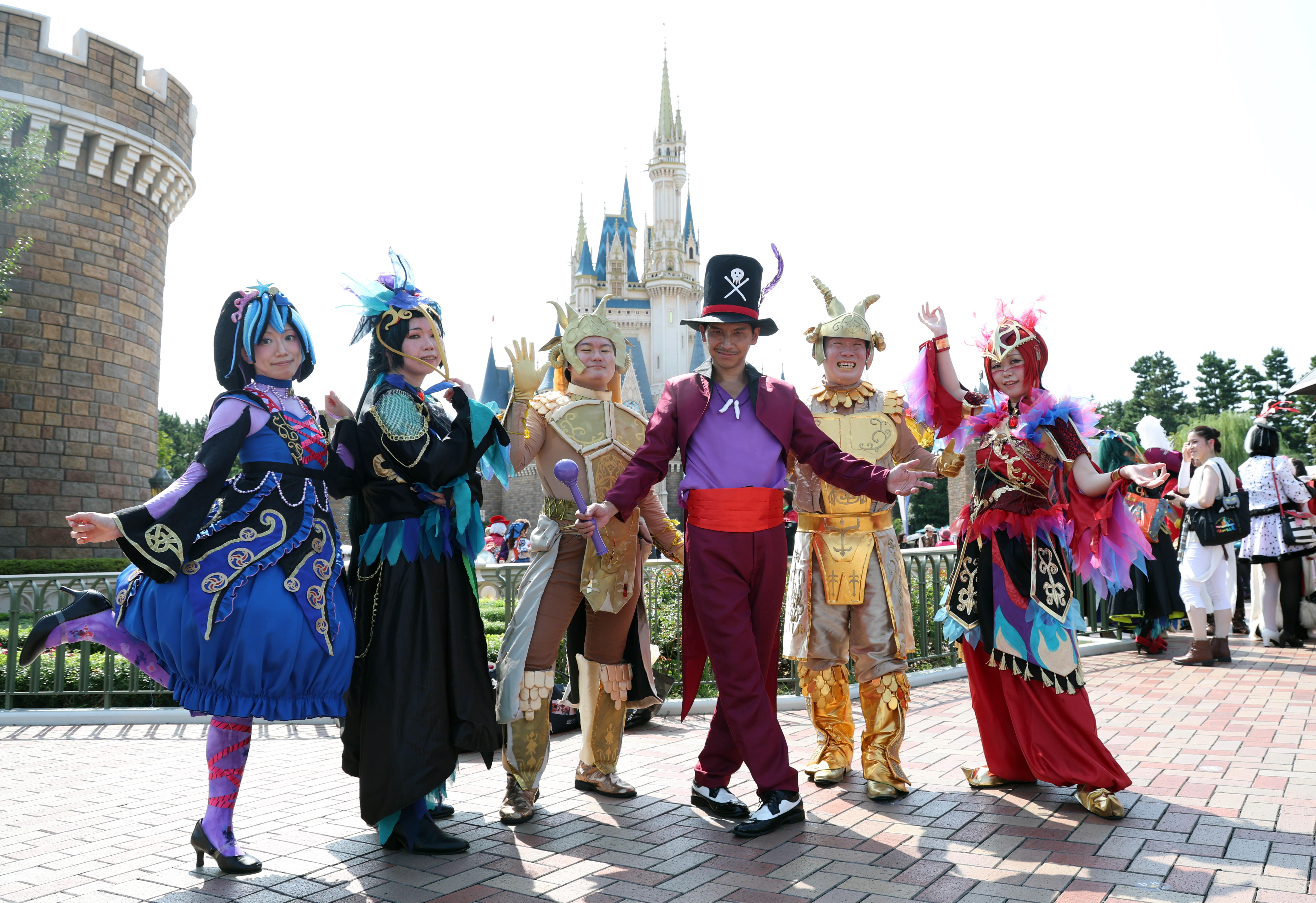 ディズニー・ハロウィーン」イベント開幕 “悪役”キャラのパレードや