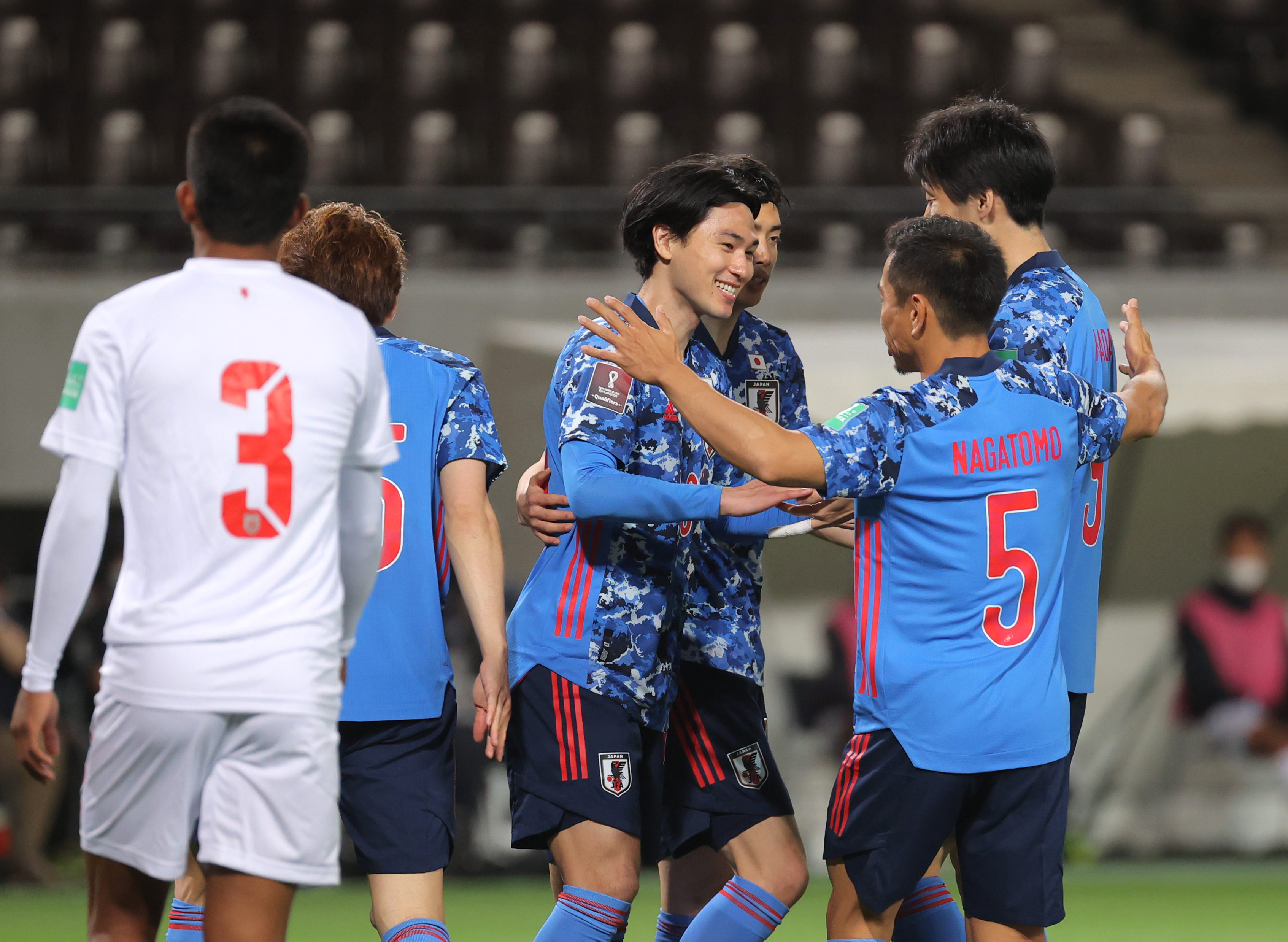 試合結果 大迫５点 日本代表 ミャンマーを圧倒し最終予選進出決定 1 2ページ サンスポ