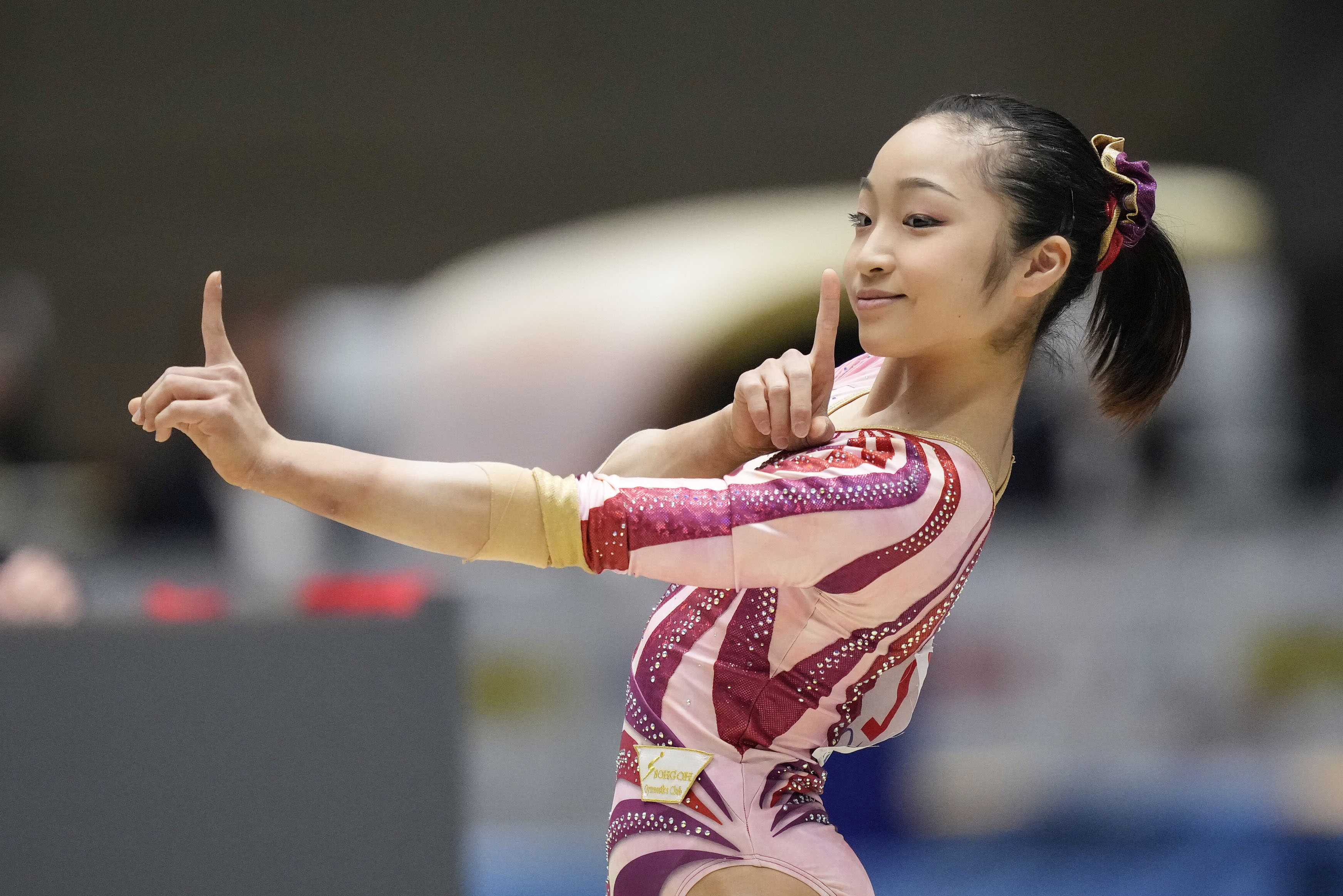 大日本體操 レコードと解説資料セット 岡村真、美しい演技で魅了 4種目全てで高いEスコアマークし2位 全日本