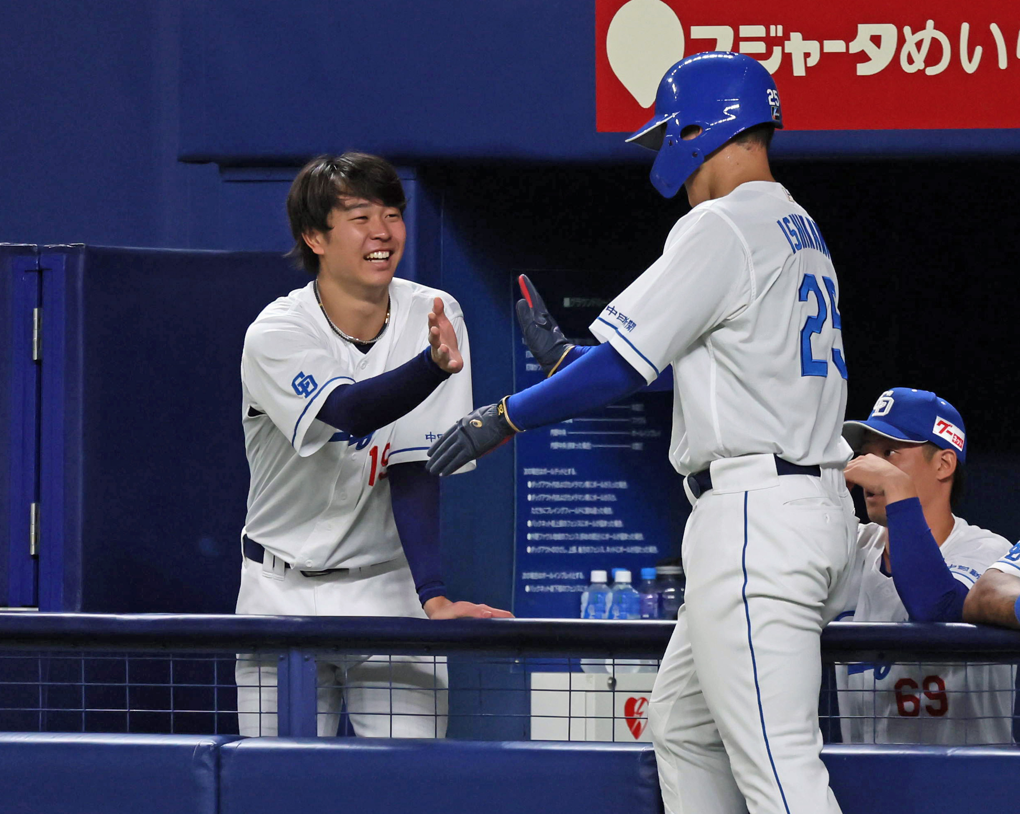 中日が今季初の同一カード３連勝！！ 木下拓哉が同点二塁打 石川昂弥が