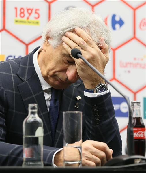 監督電撃解任 求心力低下放置せず大なた ３月のベルギー遠征が決定打 イザ