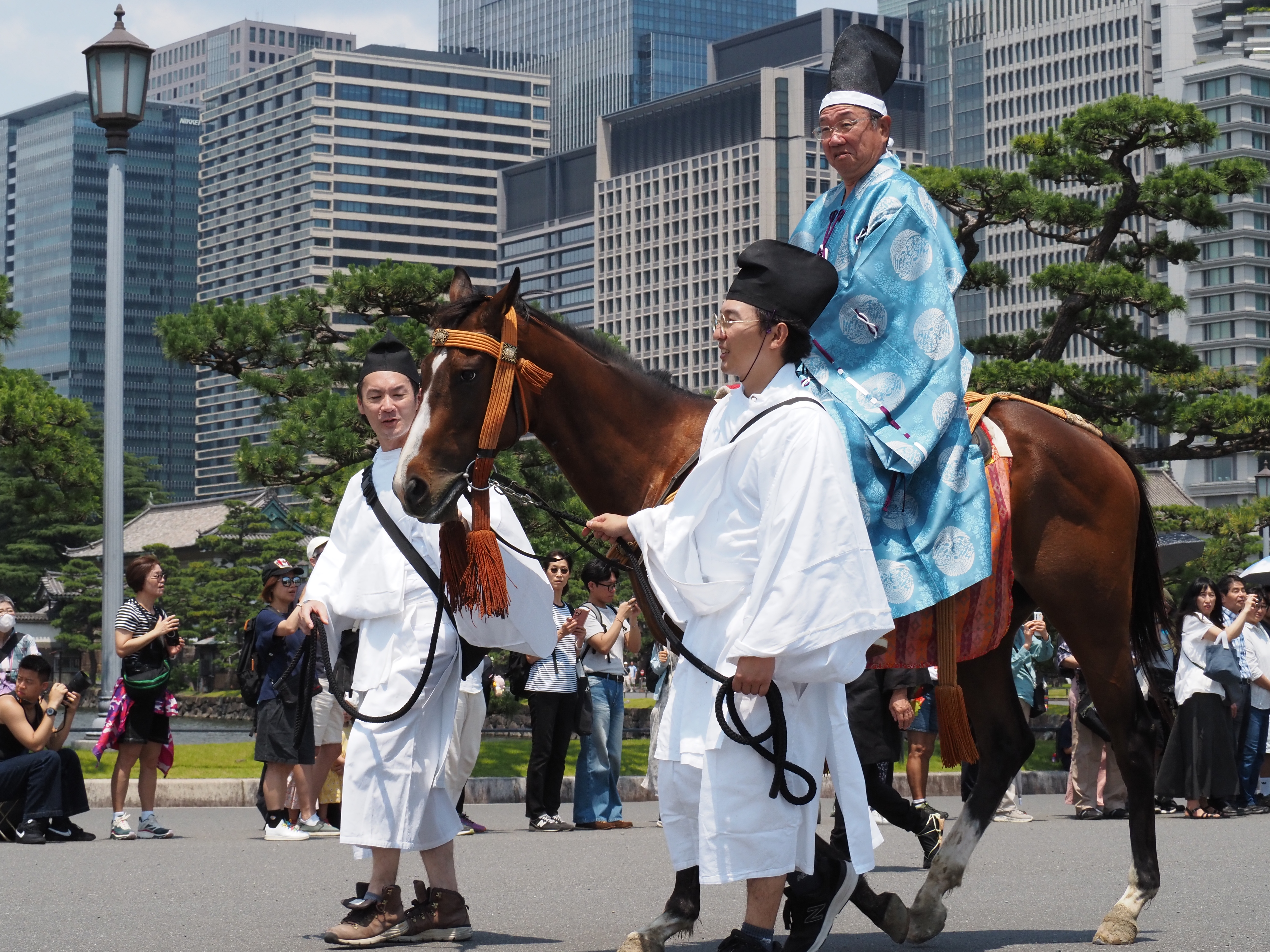 日枝神社の山王祭 2年に1度の特に壮麗な「神幸祭」、都心を練り歩く