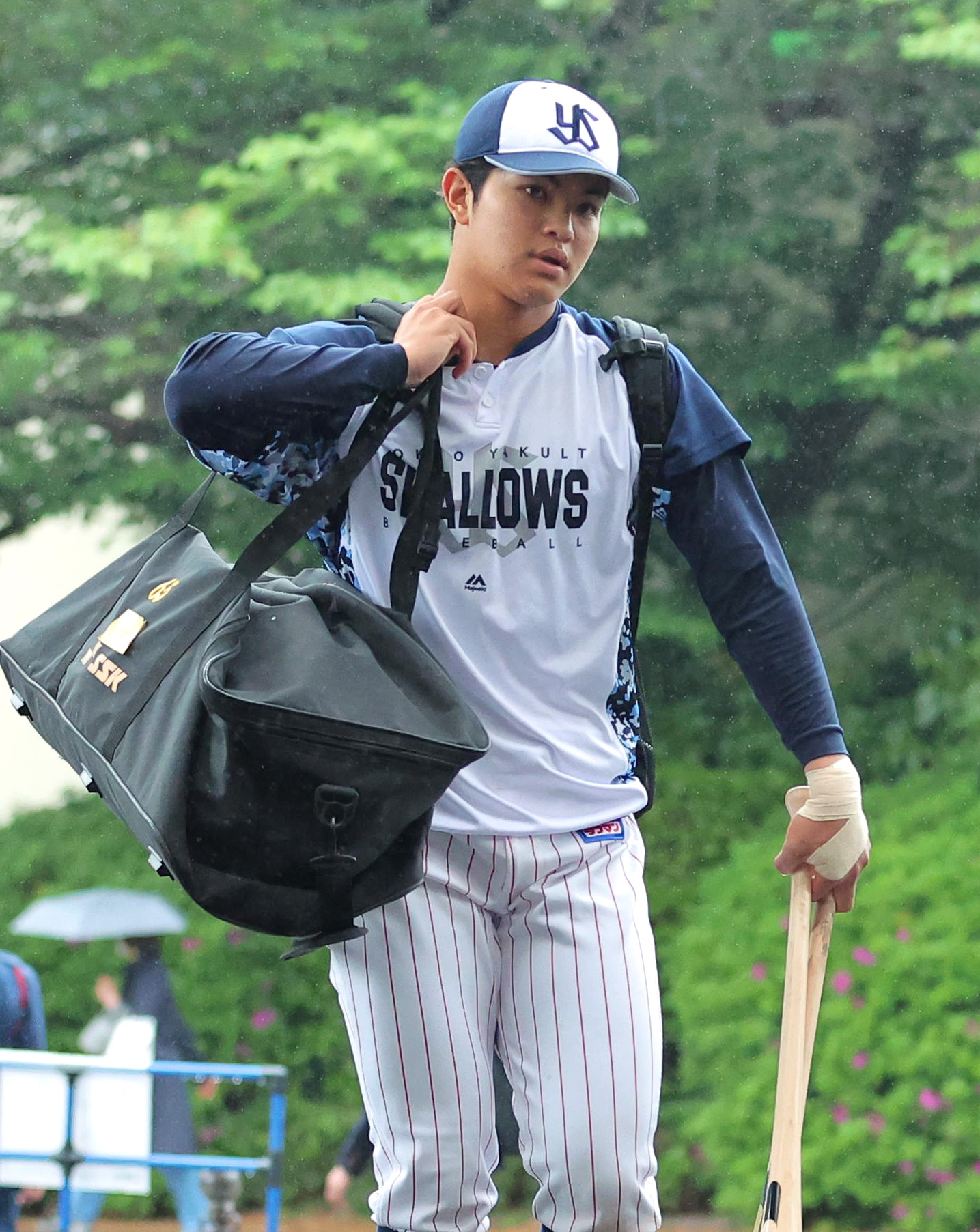 ヤクルトD4位・鈴木叶、「8番・捕手」でプロ初先発出場！18歳2