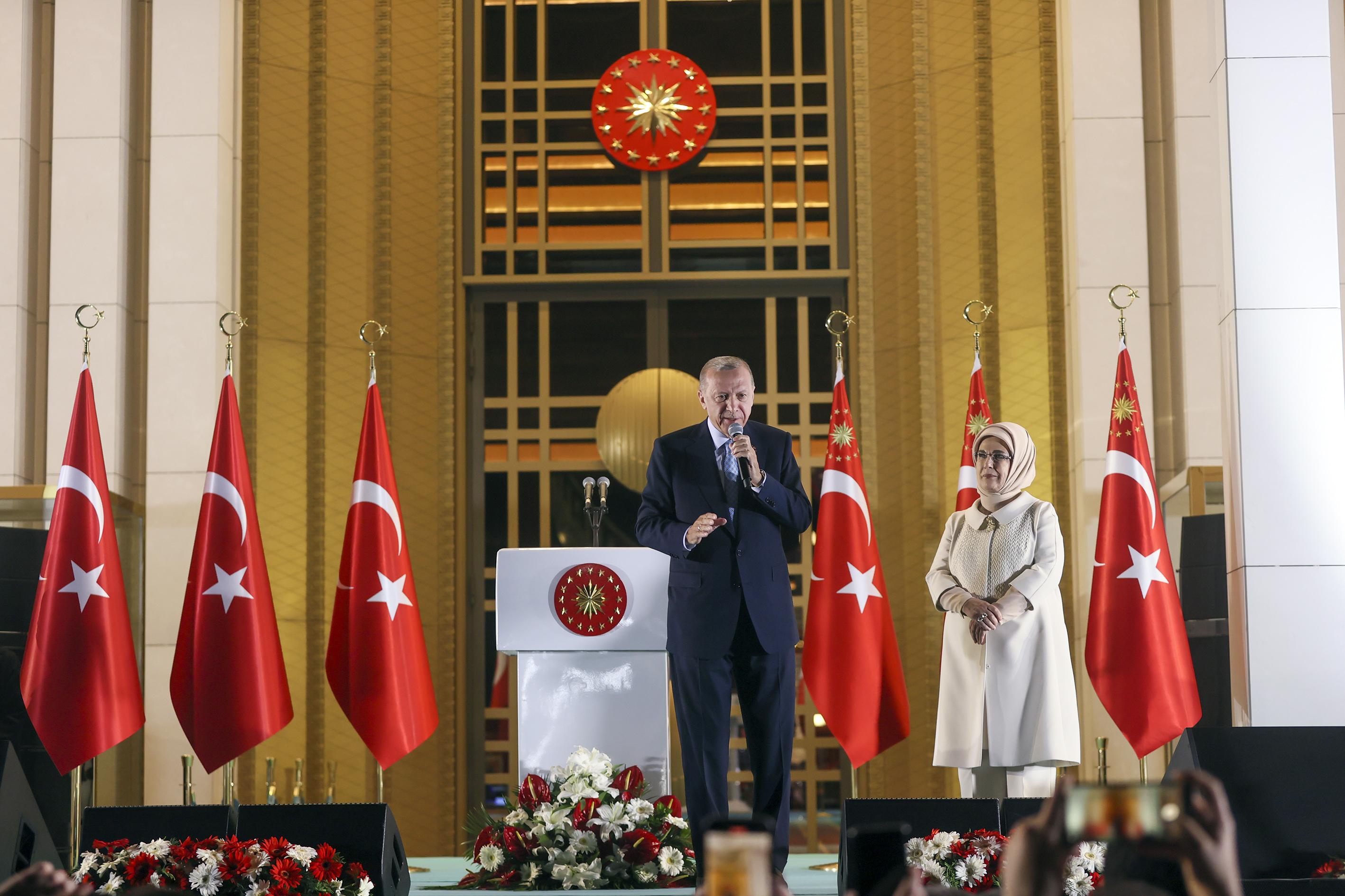 トルコ、国内の政治分断が深刻化 エルドアン大統領の続投にリベラル派