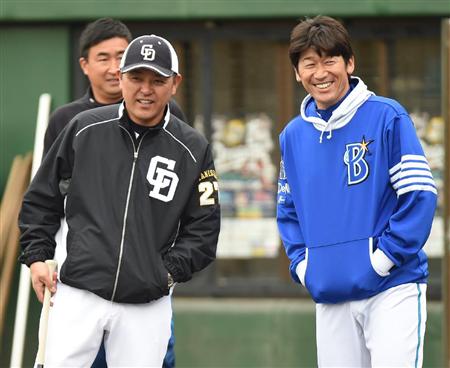 DeNA・三浦監督、殿堂入りの谷繁氏を祝福 現役時代にバッテリー