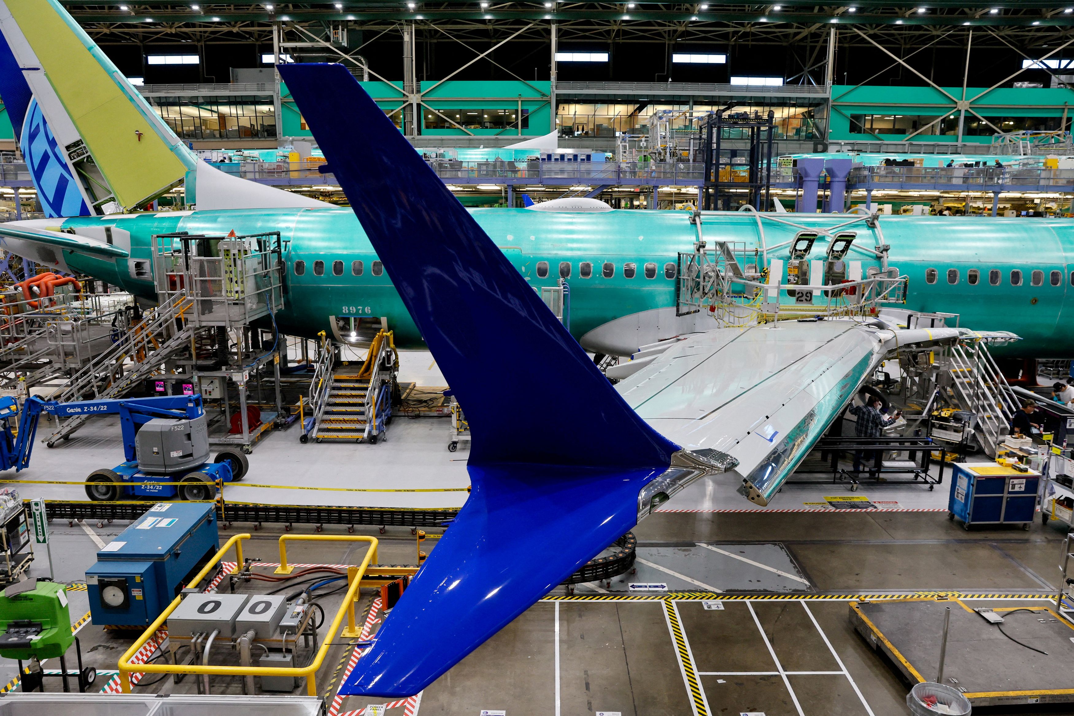アブディール　バストボーイング　値下げ 日本が米ボーイング航空機100機購入で合意 関税交渉で米報道