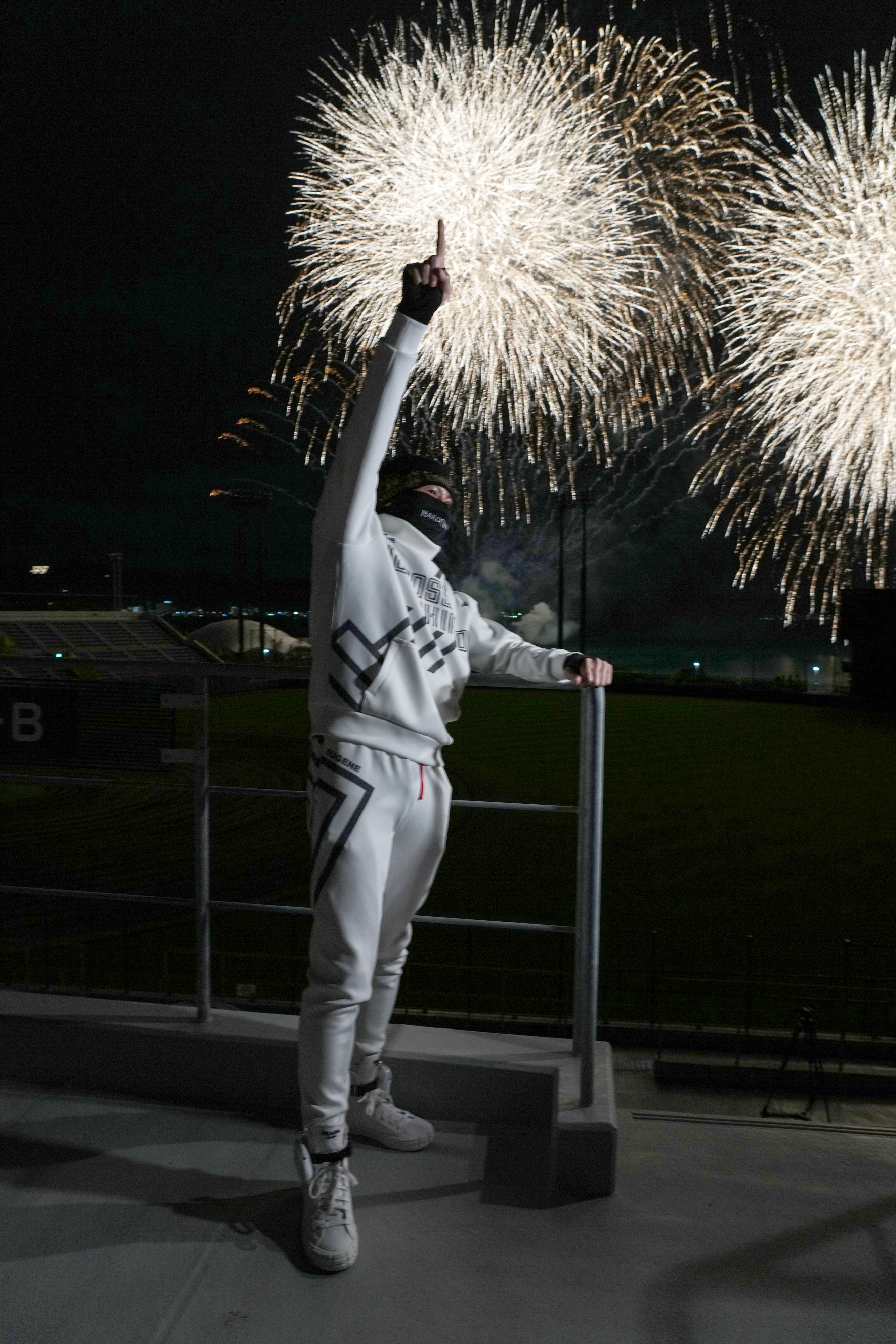 フォト特集 新庄監督 サプライズ花火大会開催 名護市や医療従事者に感謝 産経ニュース