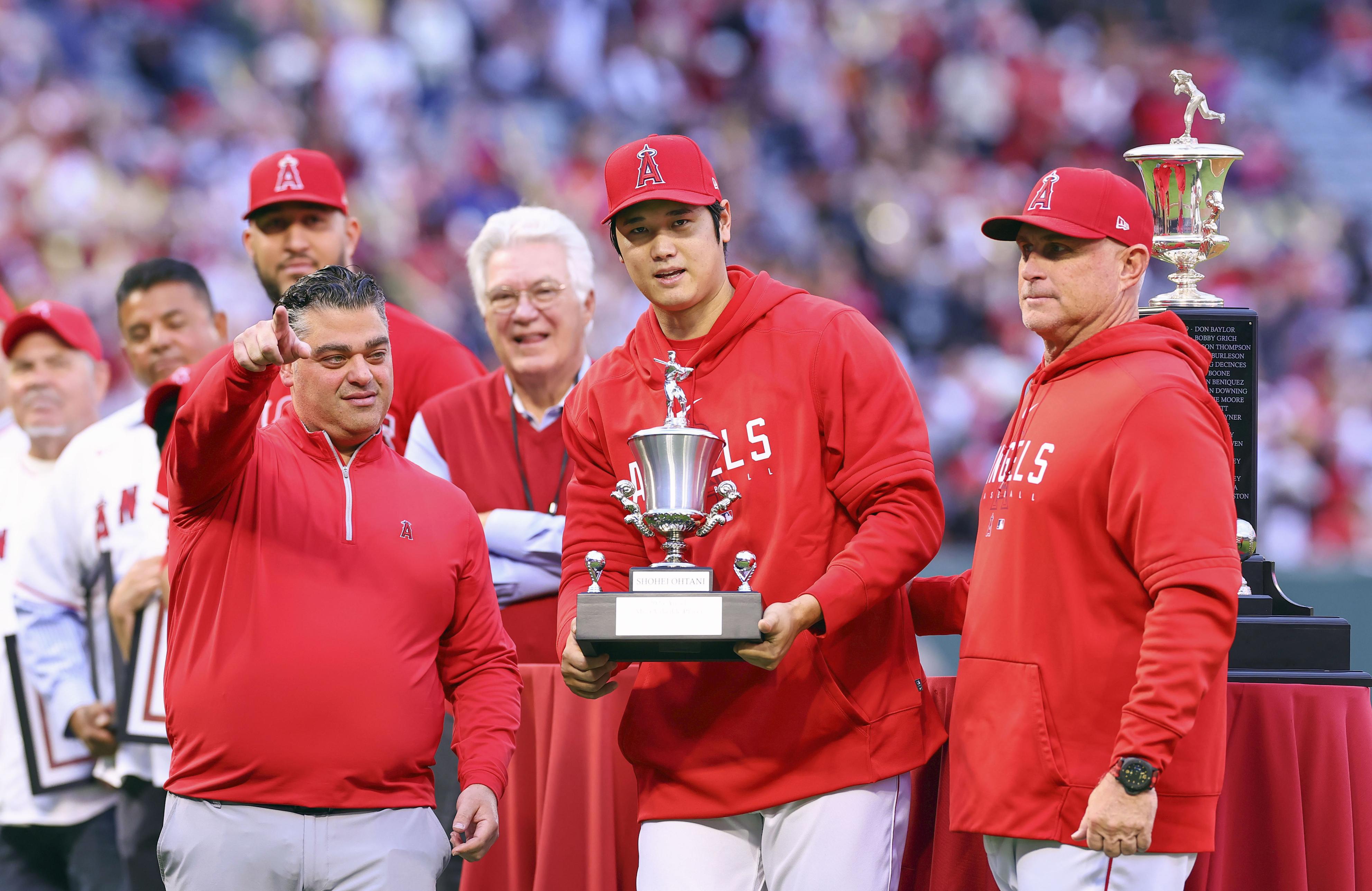 フォト】大谷、久々の登場にファン総立ち チームＭＶＰ３年連続受賞