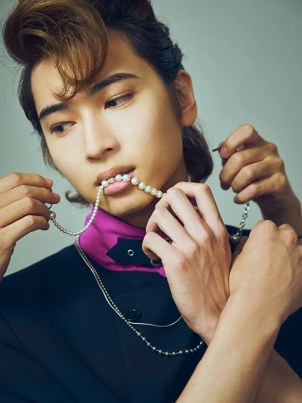 庄司浩平、発売前重版の快挙 セルフプロデュース写真集が話題沸騰（2/2