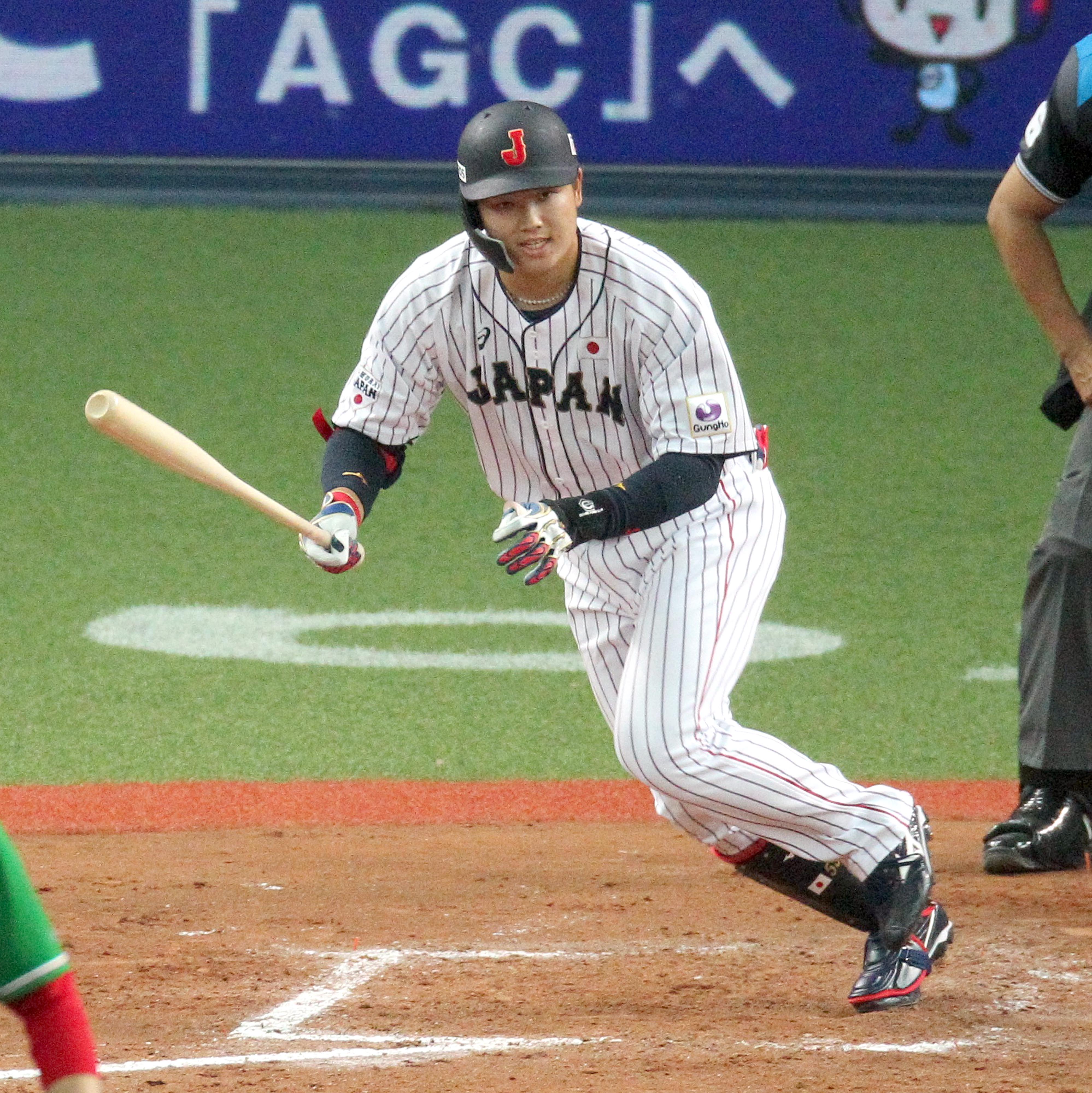 村上宗隆東京ヤクルトスワローズ侍ジャパンWBC 三冠王ゴールド