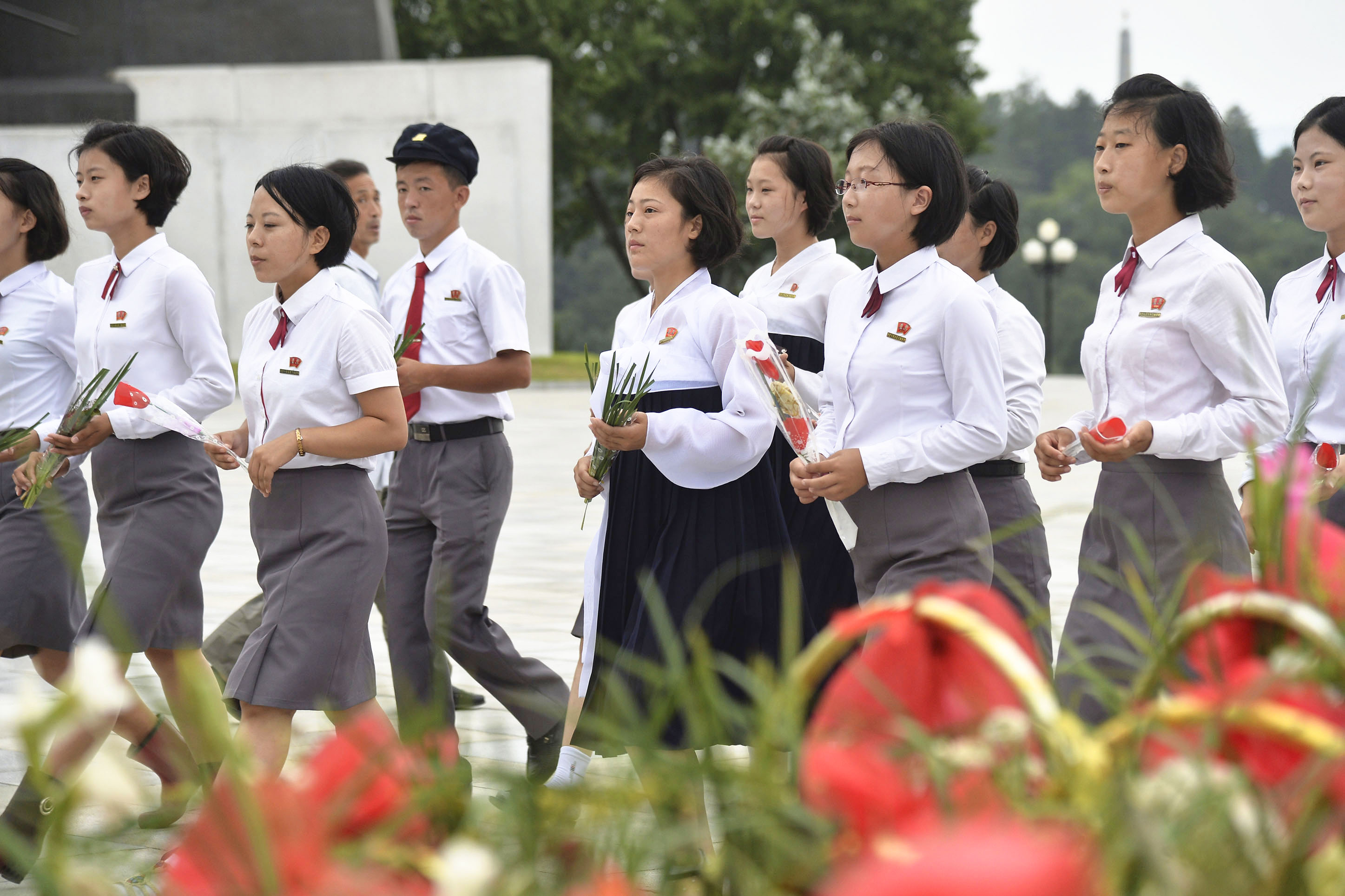 日本は犯罪清算せず」 北朝鮮、市民が銅像に献花 - 産経ニュース