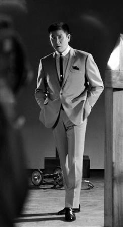 ジャイアン様特別割引きセール！ 石原裕次郎白スーツ#ナイトクラブ