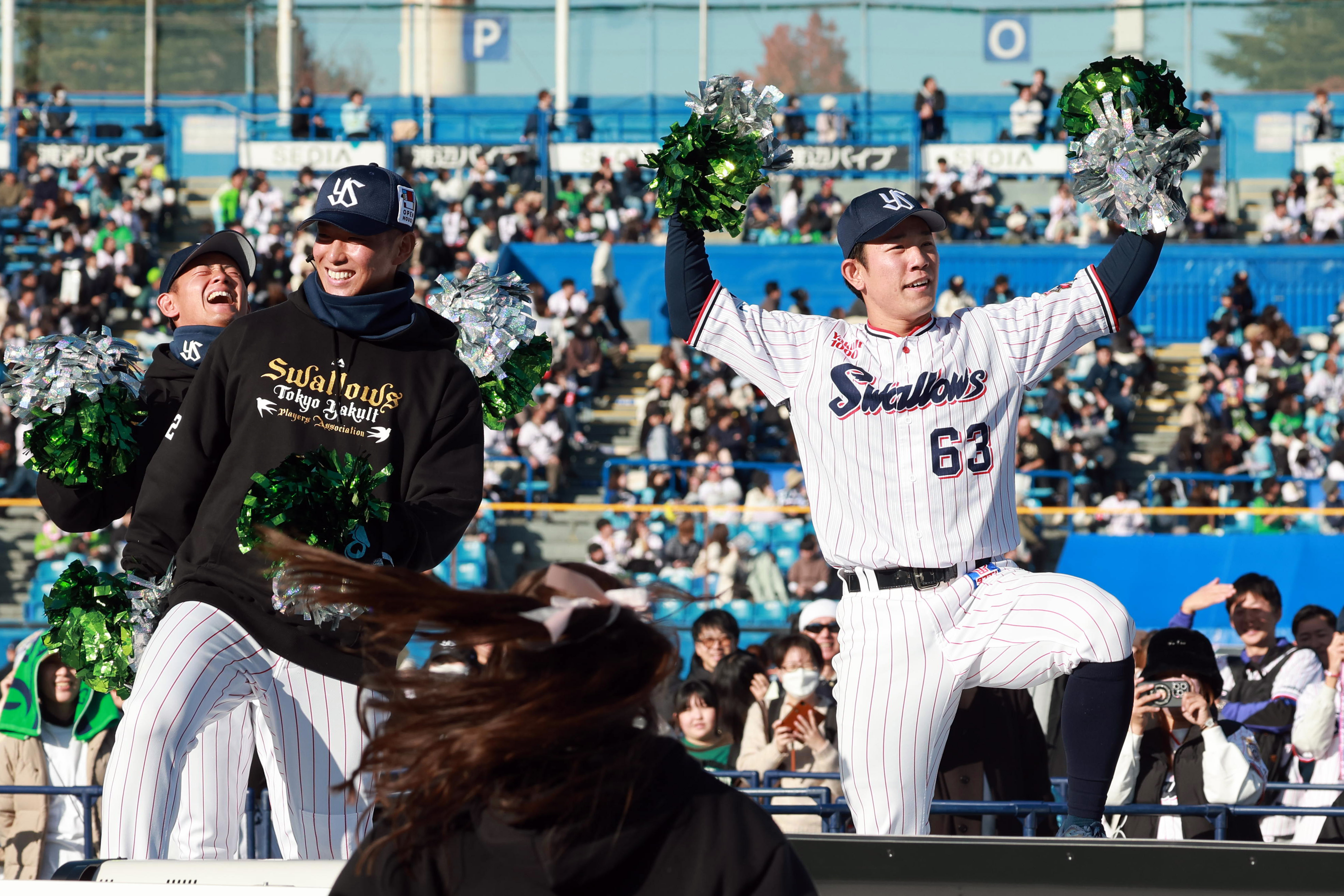 ヤクルト「ファン感謝DAY2024」の神宮でサンスポブース - サンスポ