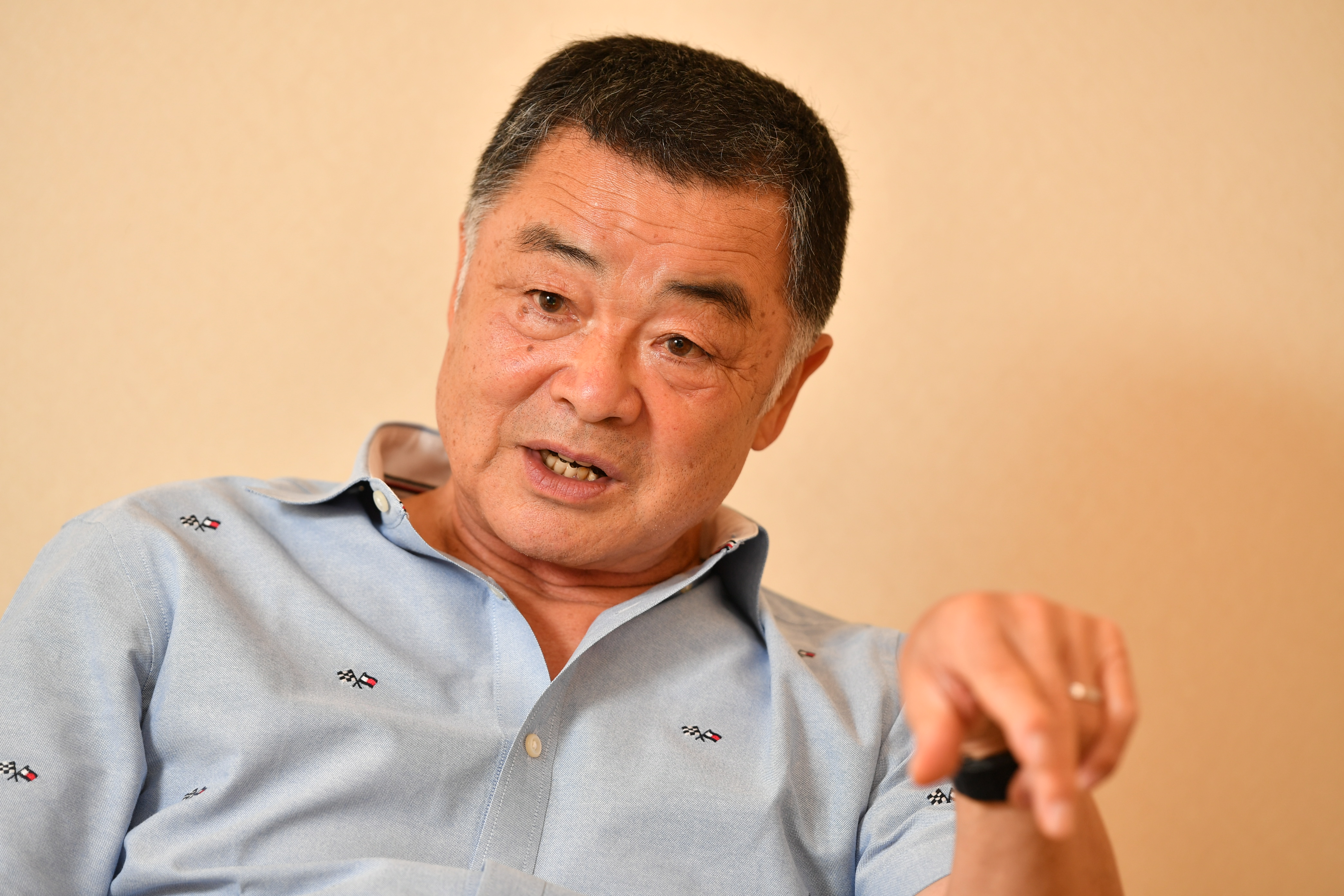 阪神ｖ奪回へ 川藤ｏｂ会長ハッパ 輝よクソボール振るな 遥人は７月には中５日ローテで 2 2ページ サンスポ