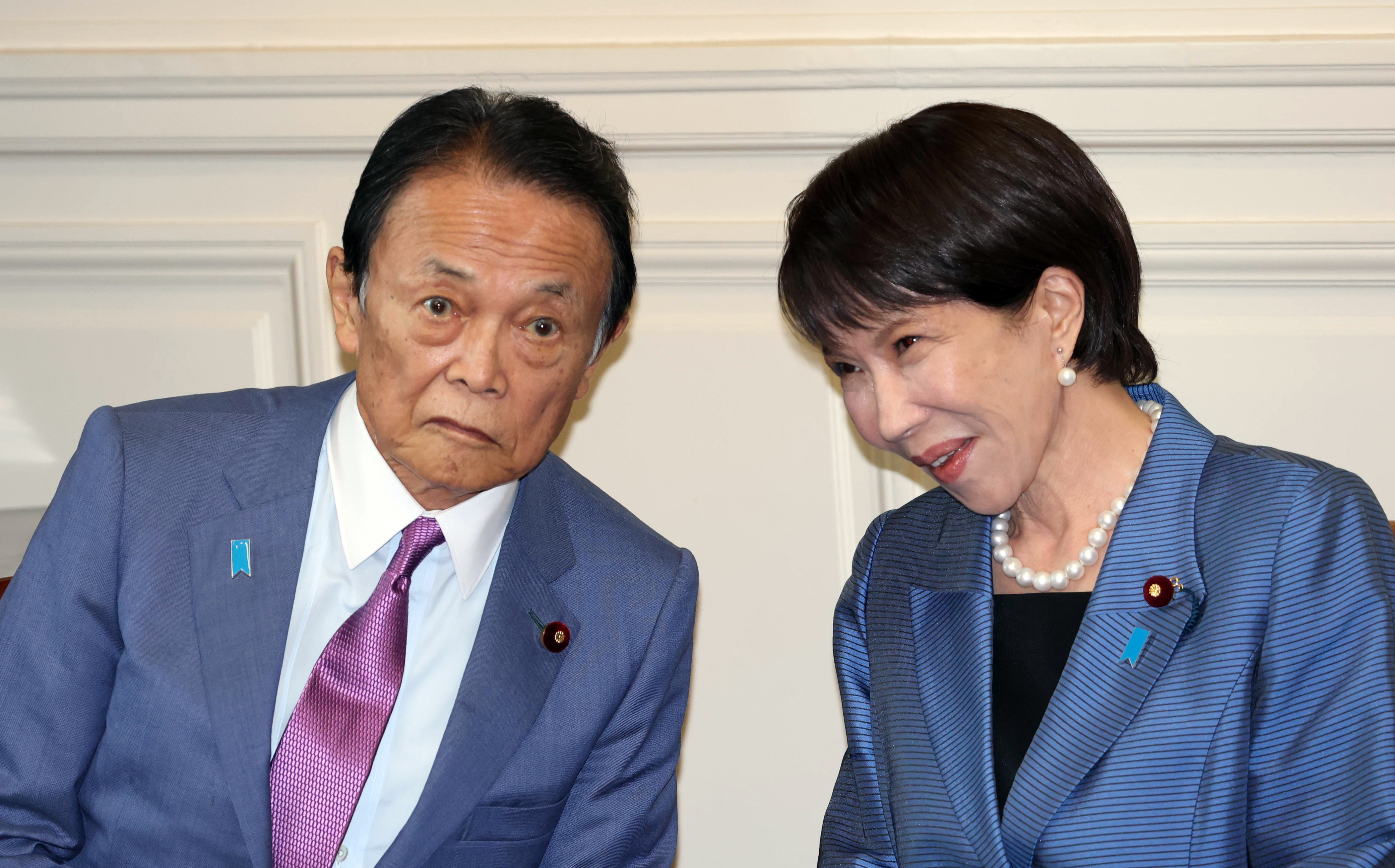 高市首相、内閣改造へ麻生副総裁と会談 役職希望踏まえて人事実施へ