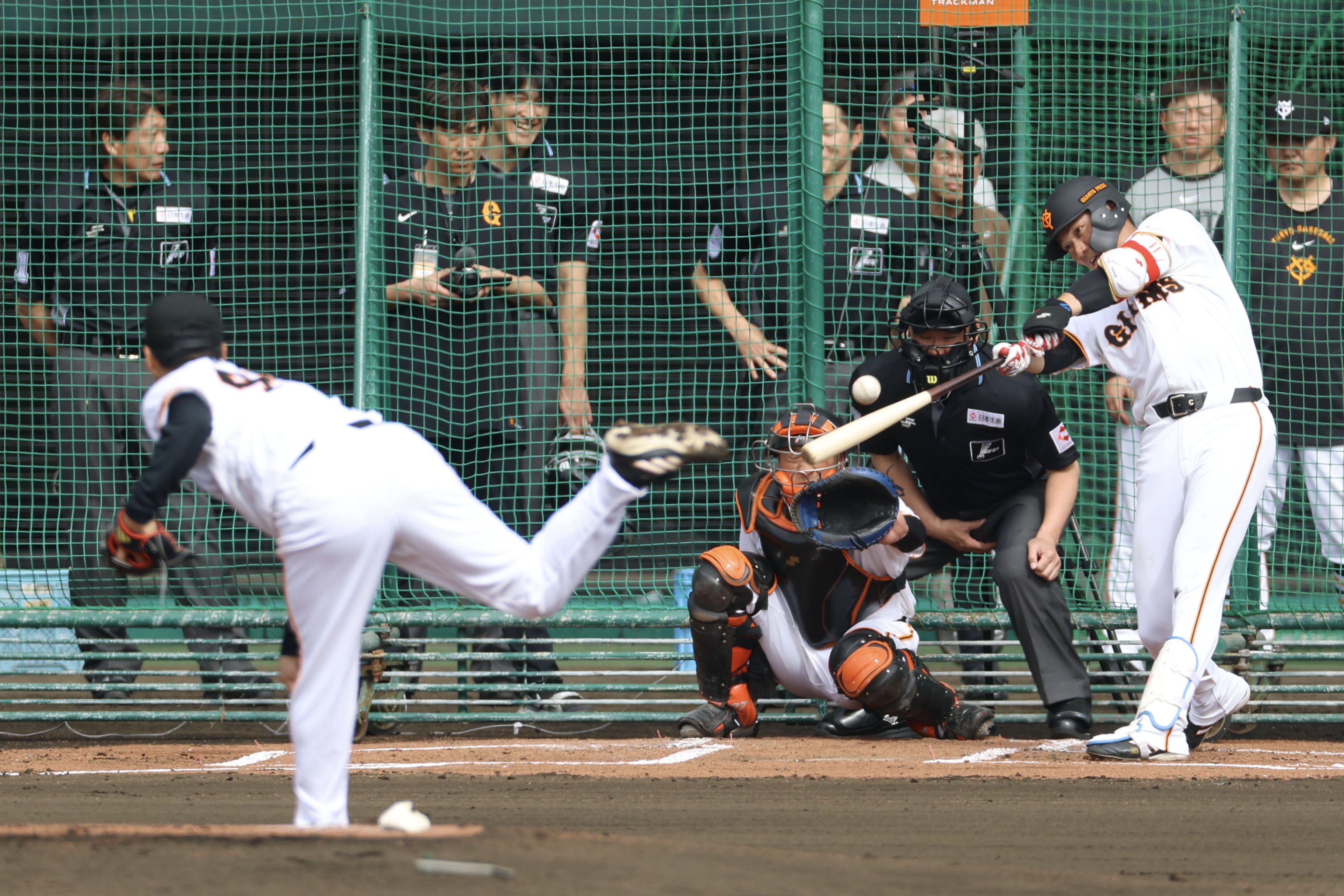 巨人・阿部慎之助監督、坂本勇人の〝変貌〟を絶賛「もう、走っている姿
