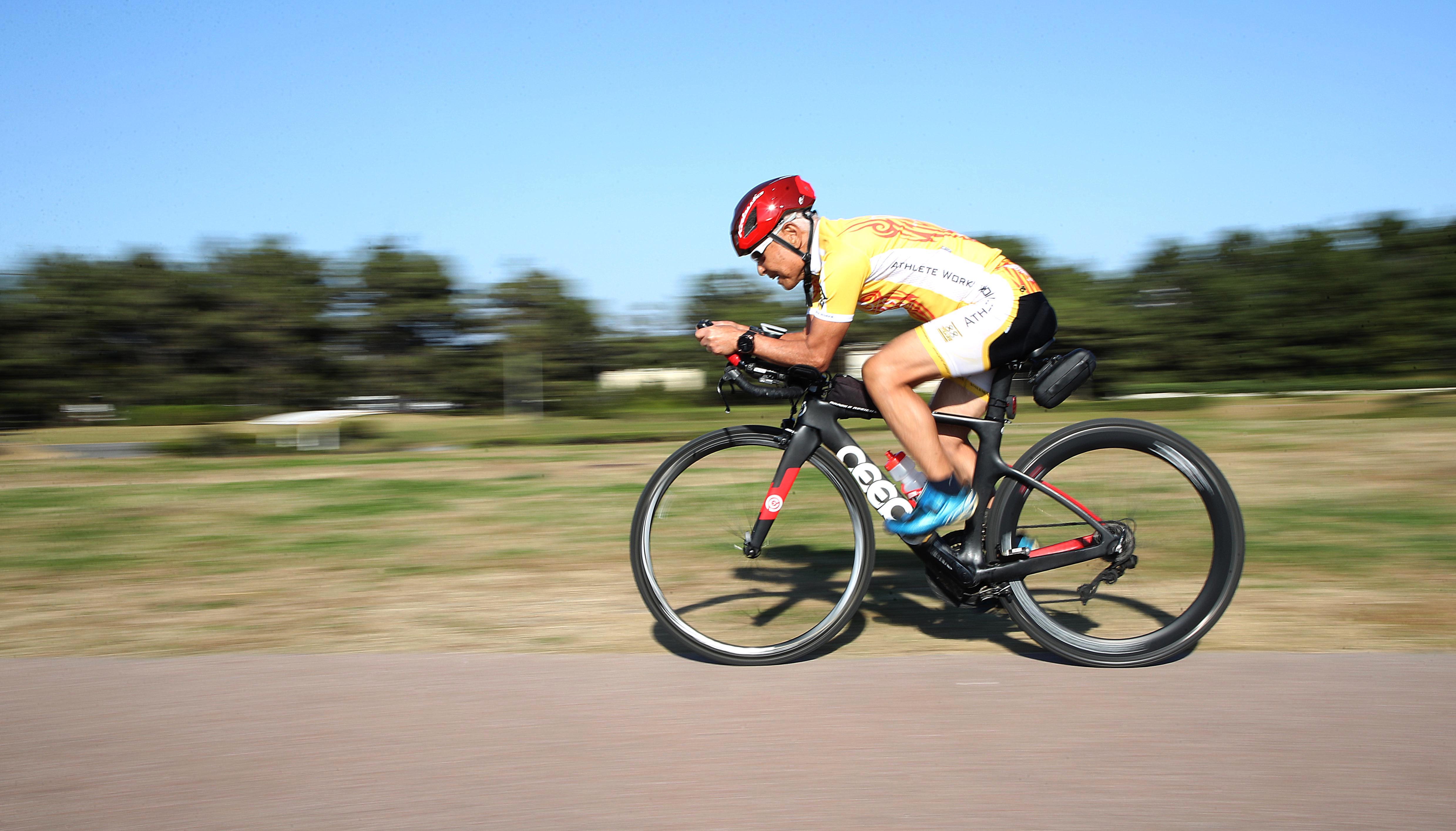 90歳アイアンマン疾走「スイム、バイク、ラン…1種目良くなくても