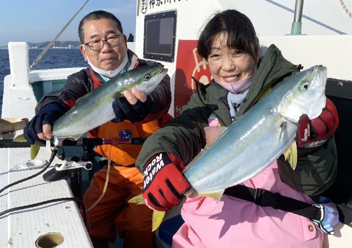 女子のミカタ ショートｌｔでイナダ五目だ 年末年始は手軽に強烈な引きを堪能 東京湾 久里浜沖 1 2ページ サンスポ