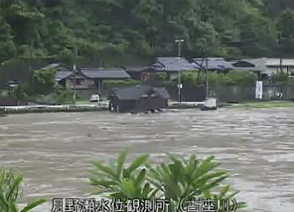 台風6号、列島各地で大雨 新防災情報で初のレベル5 線状降水帯、不具合