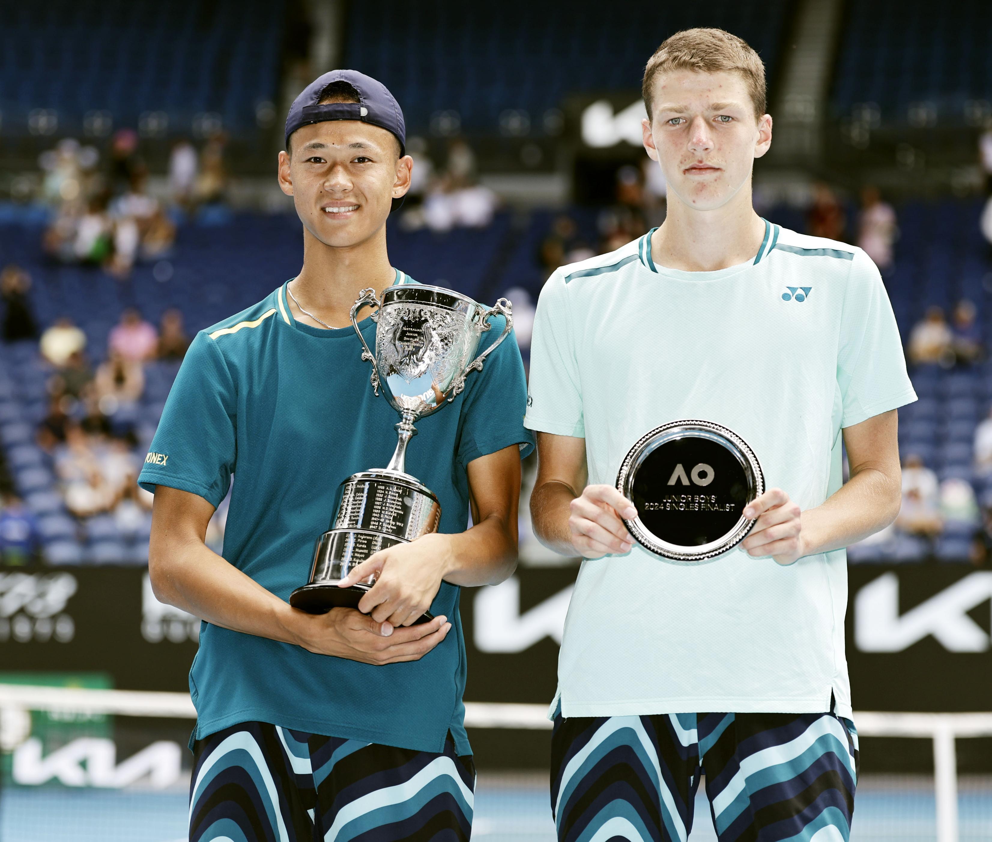フォト】坂本怜が全豪ジュニア初優勝 日本勢2人目の四大大会制覇