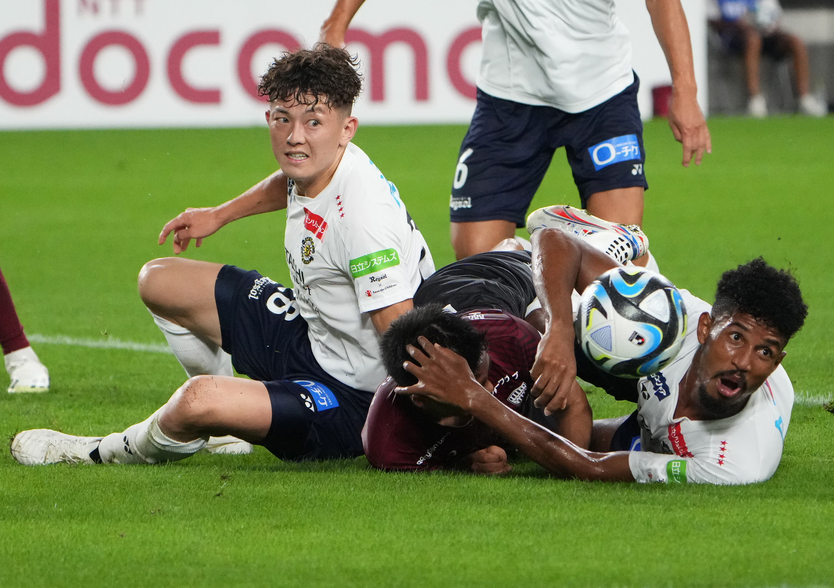 サッカー通信】J1神戸の斉藤が負傷したプレーが問題提起 求められる