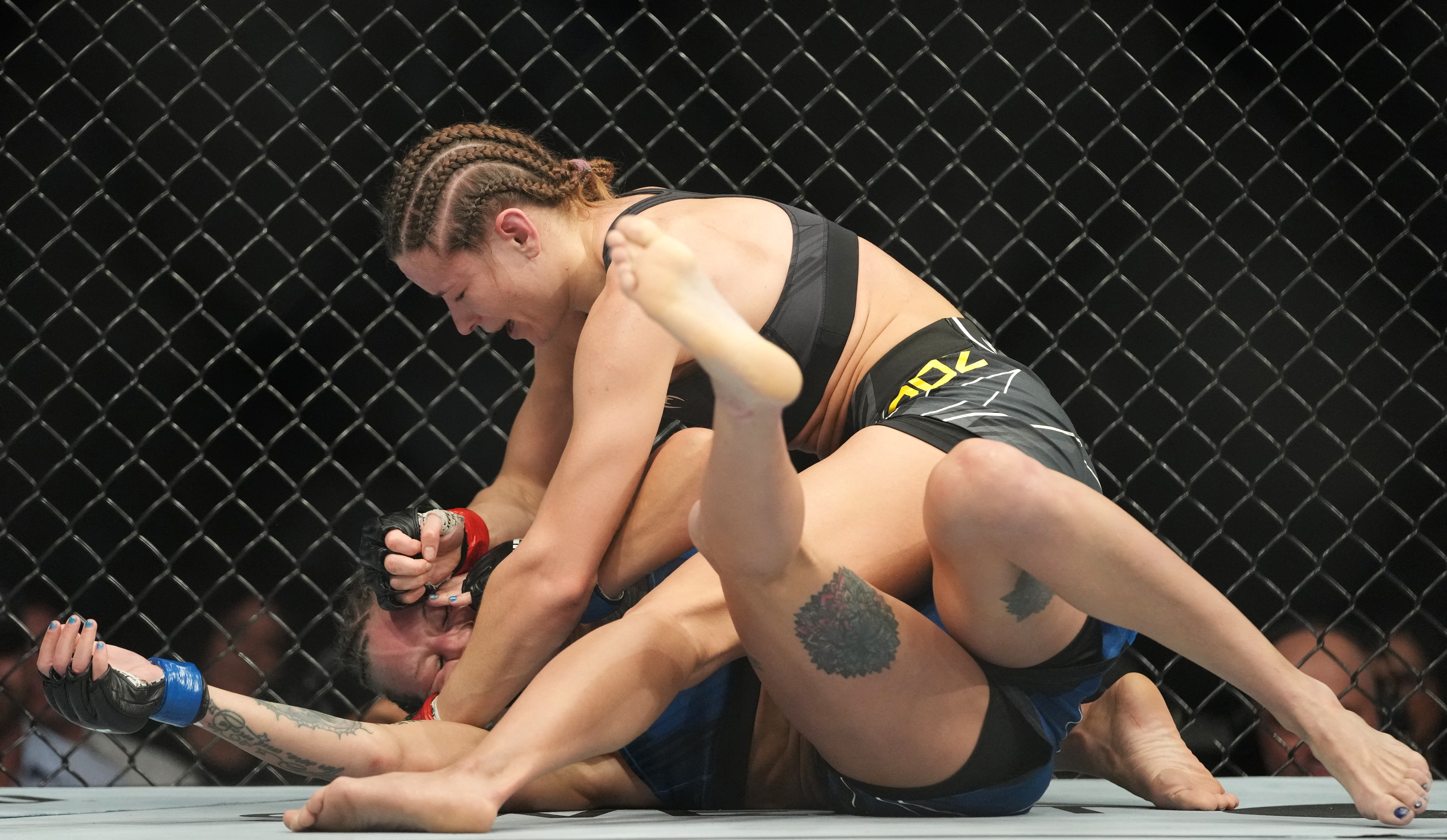 ウクライナ出身のufc女子格闘家 勝利後に故郷の家族の不安を吐露 サンスポ ウクライナ出身のufc女子格闘家 勝利後に故郷の家族の不安を吐露 サンスポ