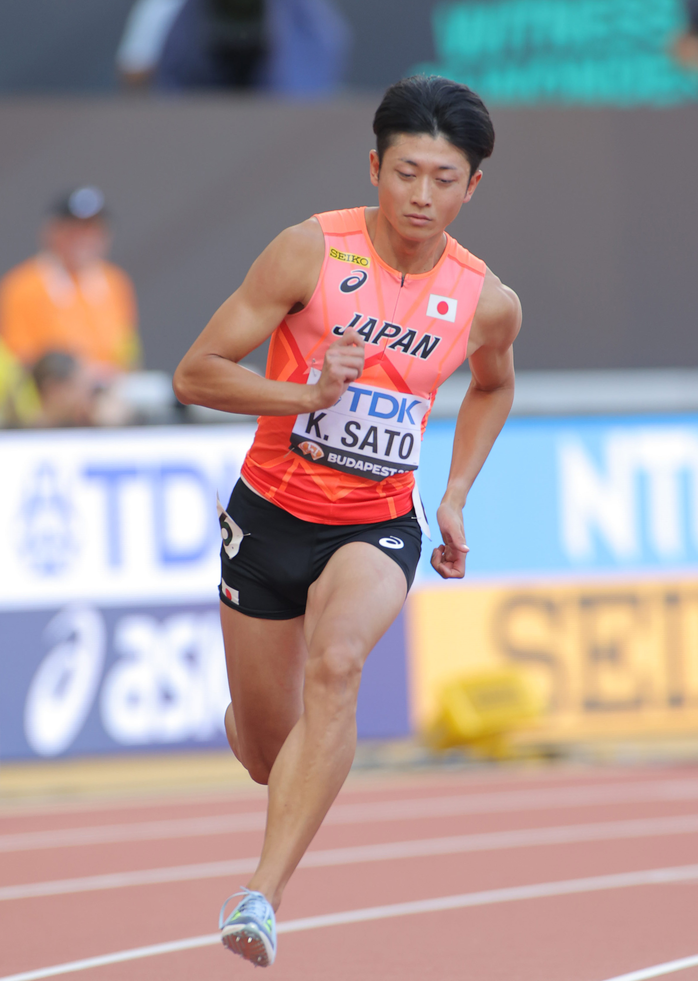 佐藤拳太郎選手サイン入りアディゼロフィネス2 25.0センチ 世界陸上】佐藤拳太郎32年ぶり日本新 男子400m44秒77 前記録
