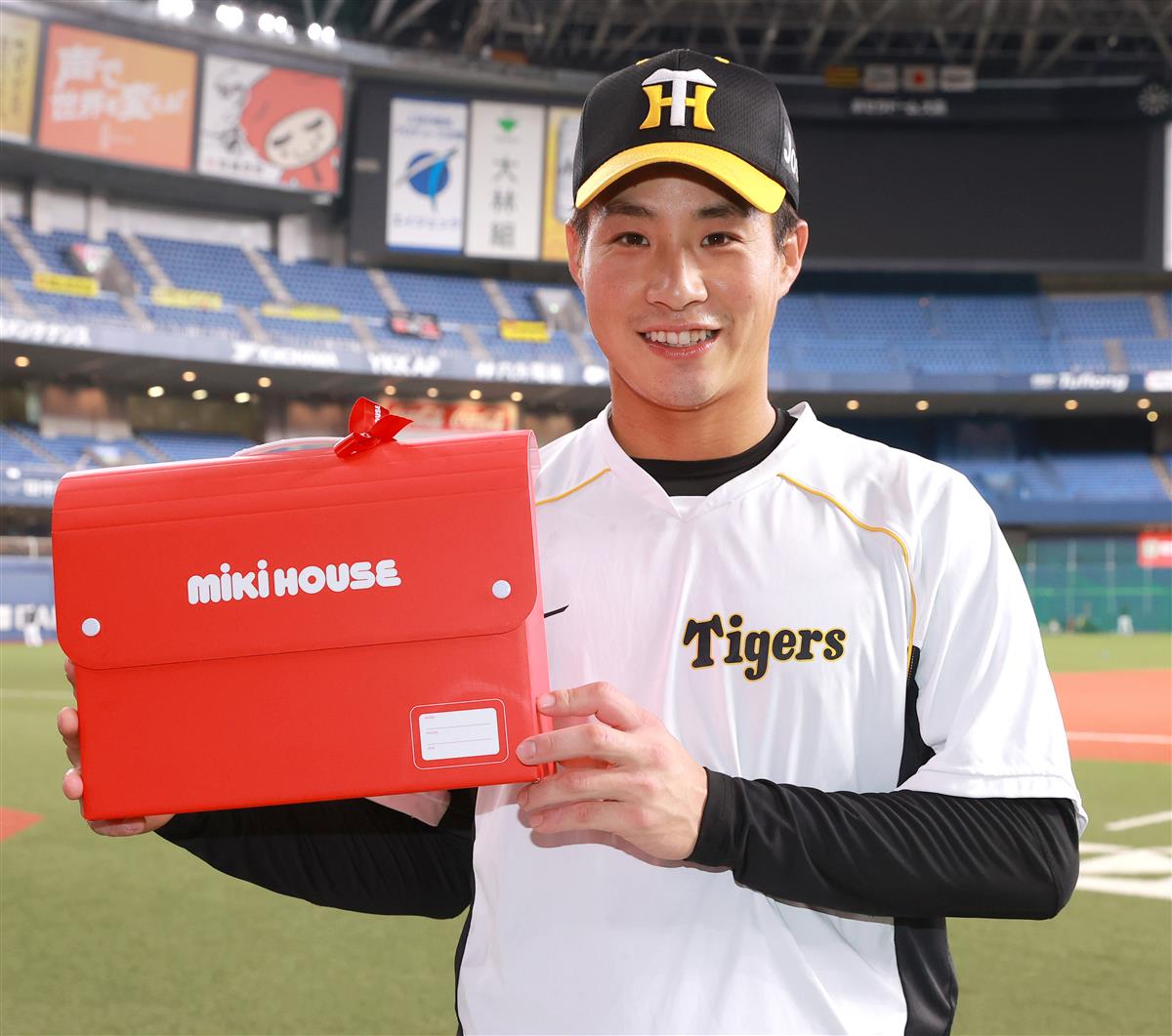 沖縄キャンプ ユニフォーム 木浪聖也選手 Amazon.co.jp: 阪神タイガース木浪 聖也沖縄キャンプ限定