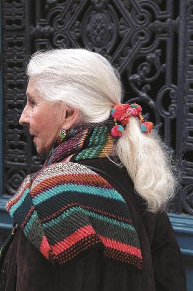 トレンド日本 白髪のあなたもポジティブスイッチ ありのまま のおしゃれ女性急増中 イザ