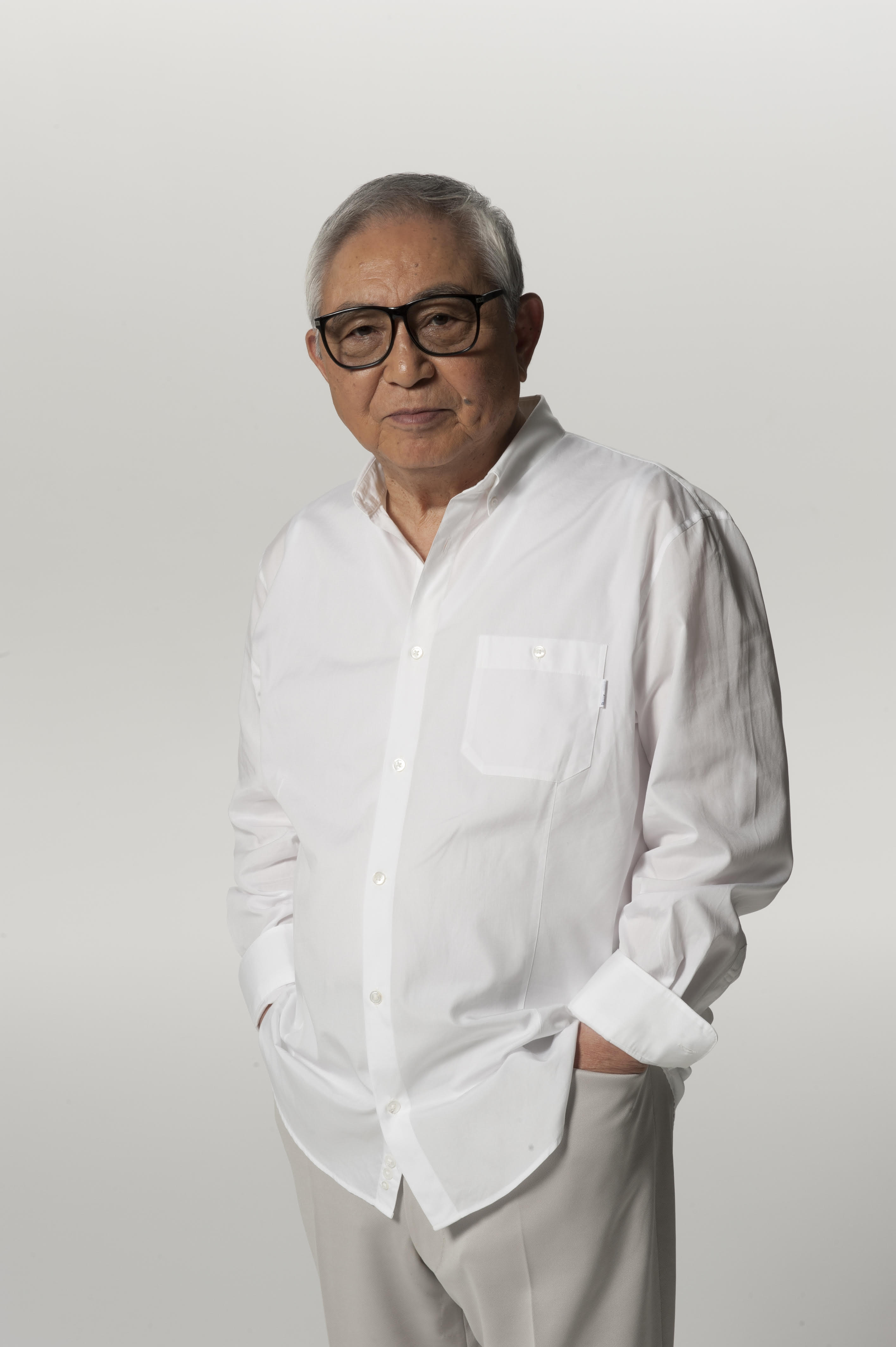 脚本家・倉本聰氏、初自伝エッセー『破れ星、流れた』出版「こういうの