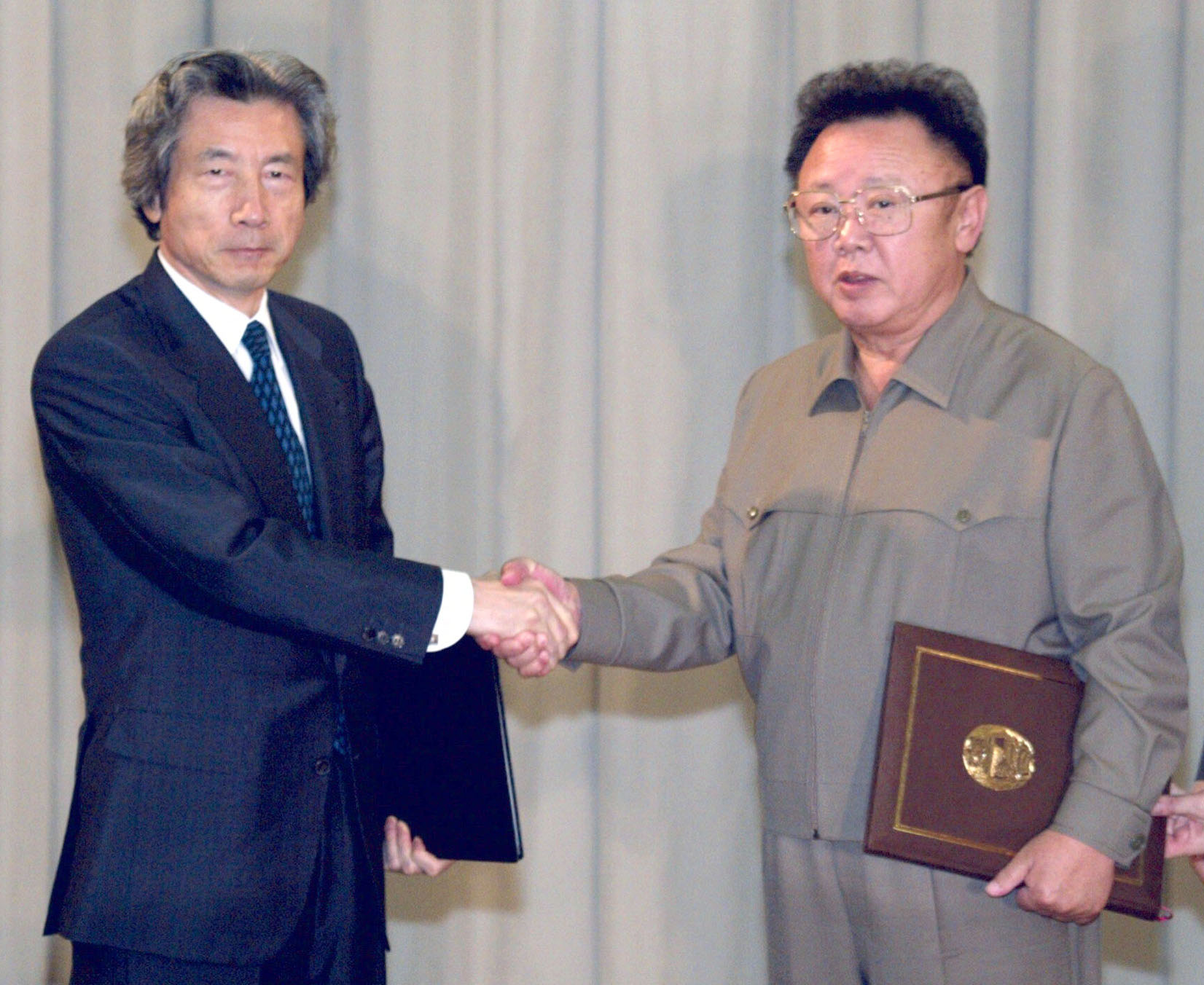 戦争「無謀」小泉氏が金正日氏に非核化促す 2002年会談で日本の敗戦