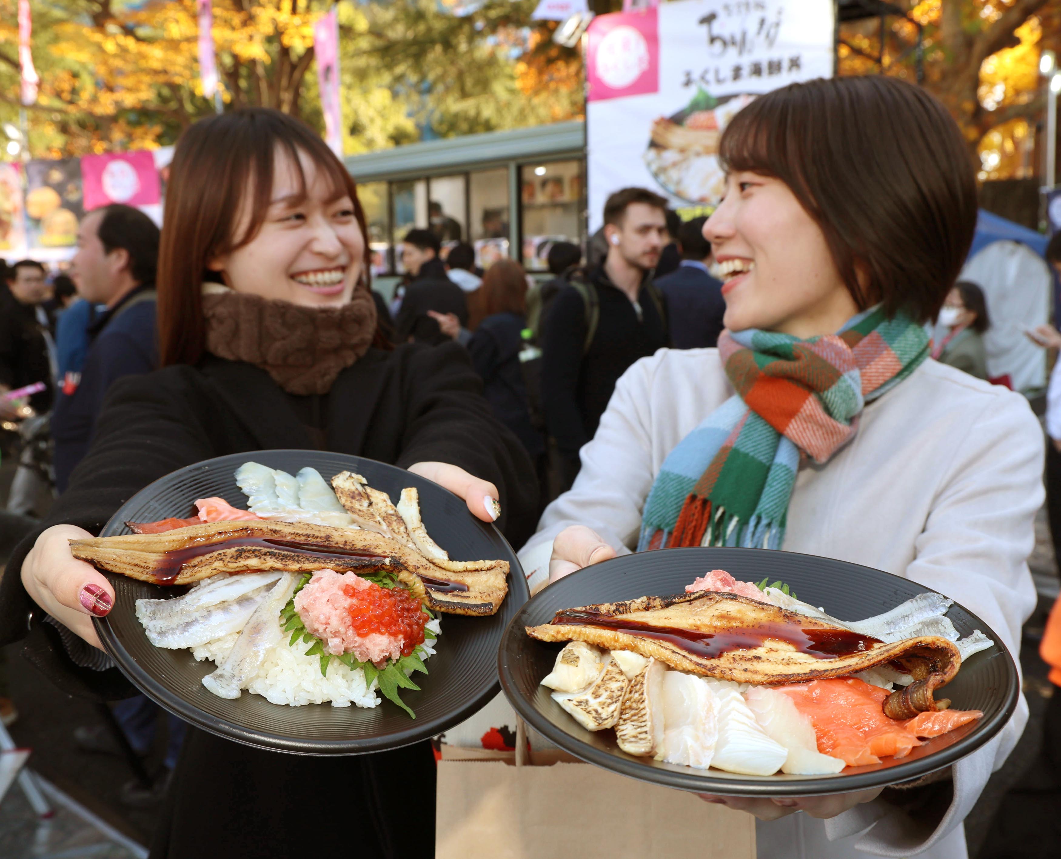 魚ジャパンフェス」日比谷公園で開幕 マグロやノドグロ堪能 30日まで
