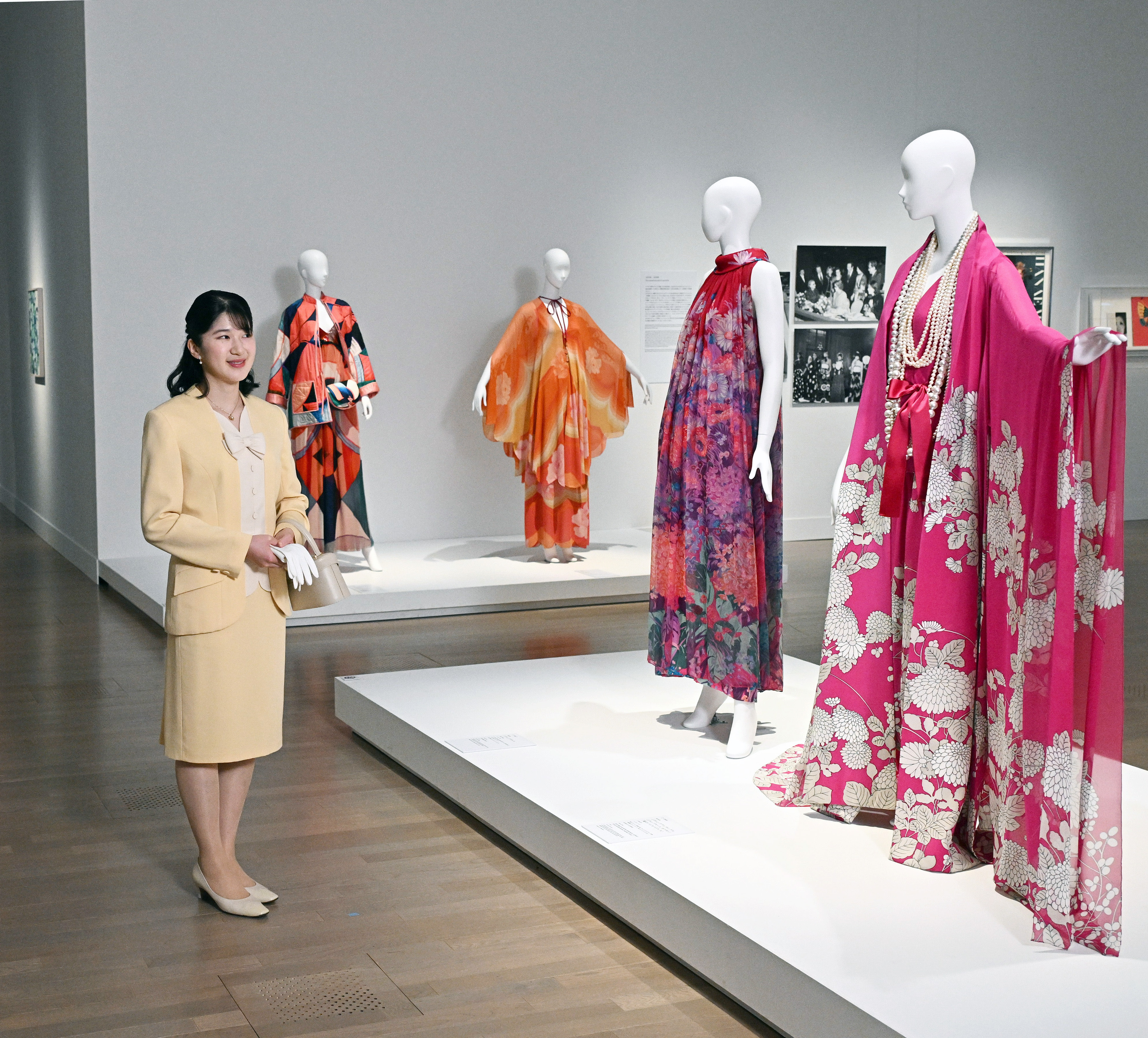 女神のドレスデザイン　オールスターライブ　グランプリNo.1！アイテム1450！ 愛子さま、デザイナー・森英恵さんの回顧展ご鑑賞 オートクチュール