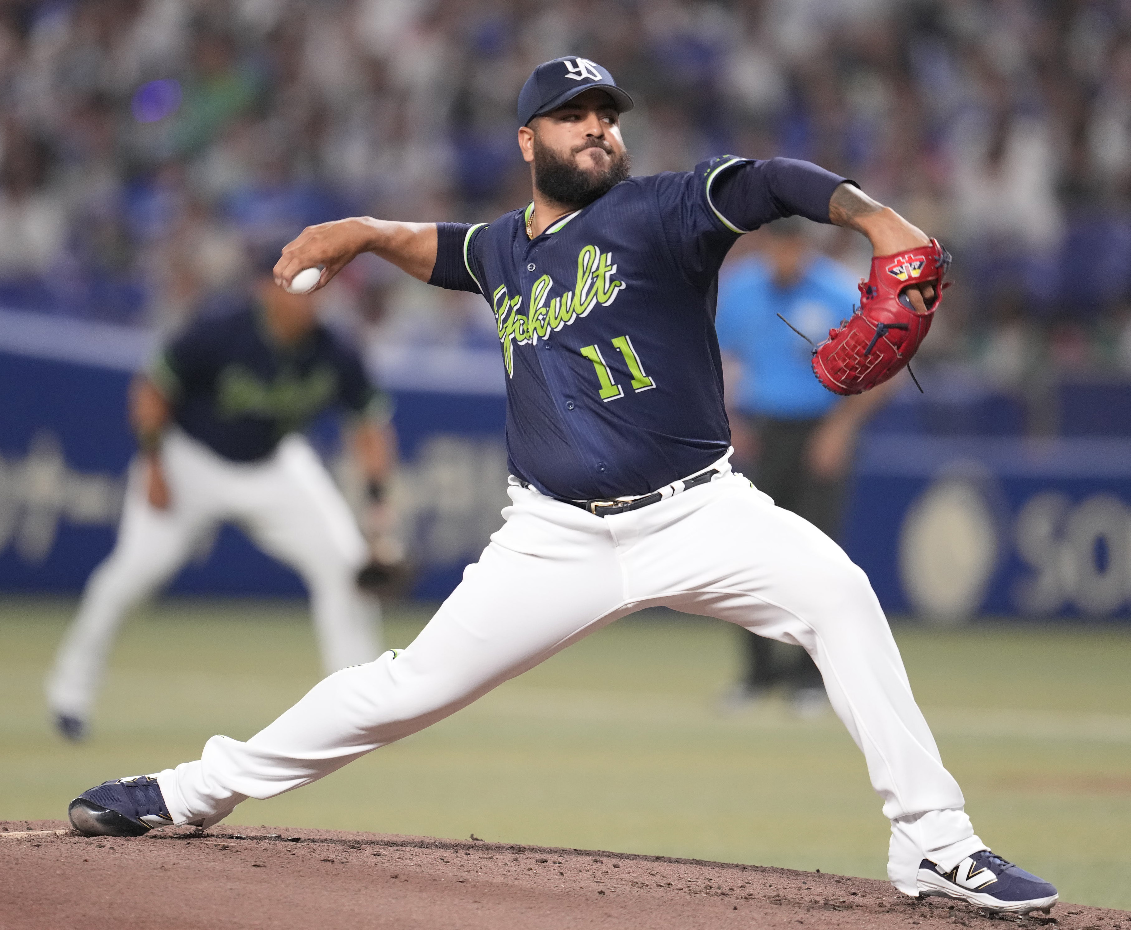 ヤクルト・アビラが約1カ月ぶりの複雑な2勝目 5回5安打4失点に