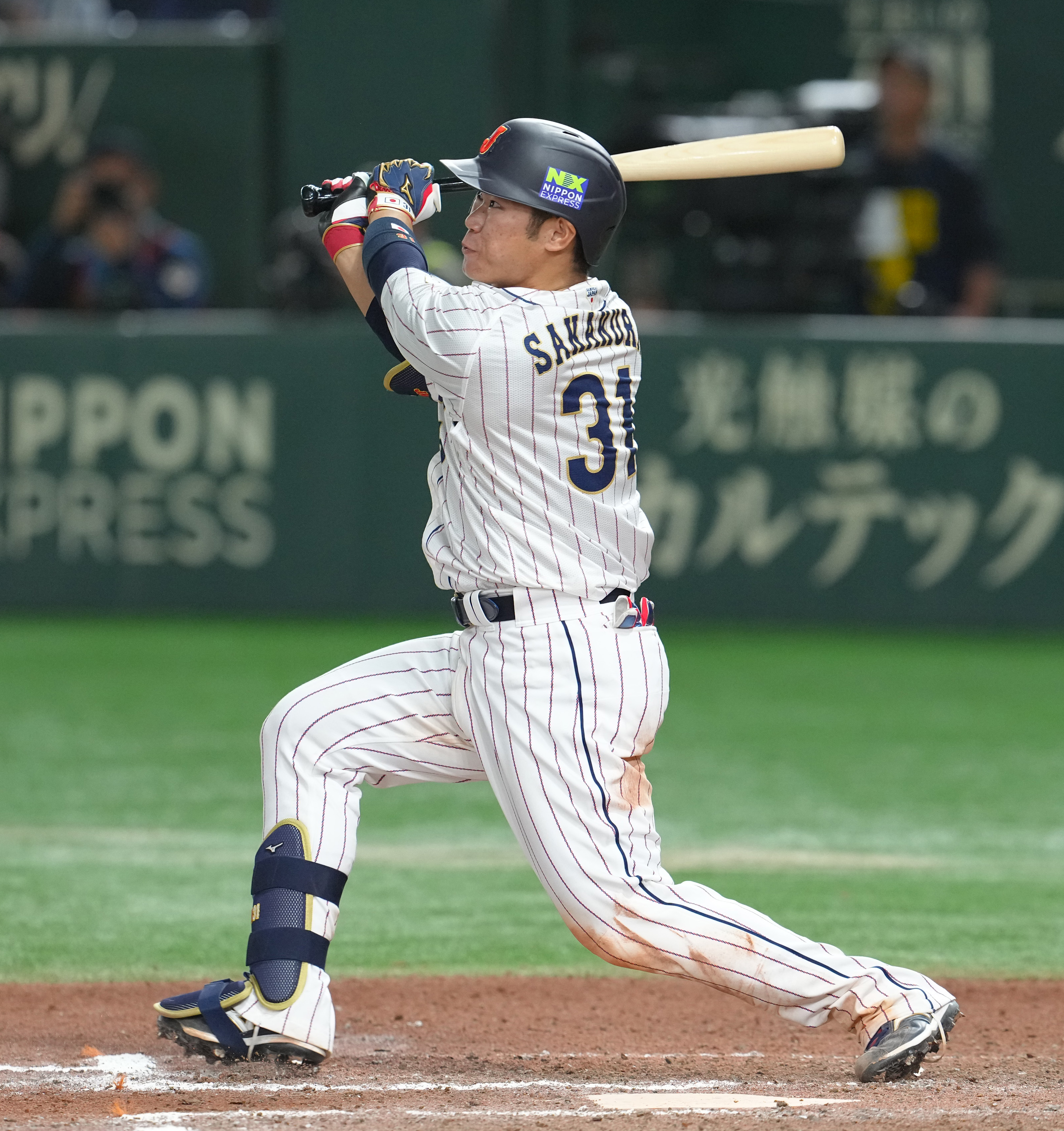 広島・坂倉将吾が打撃フォームを微調整「タイトルは目指したい」（写真