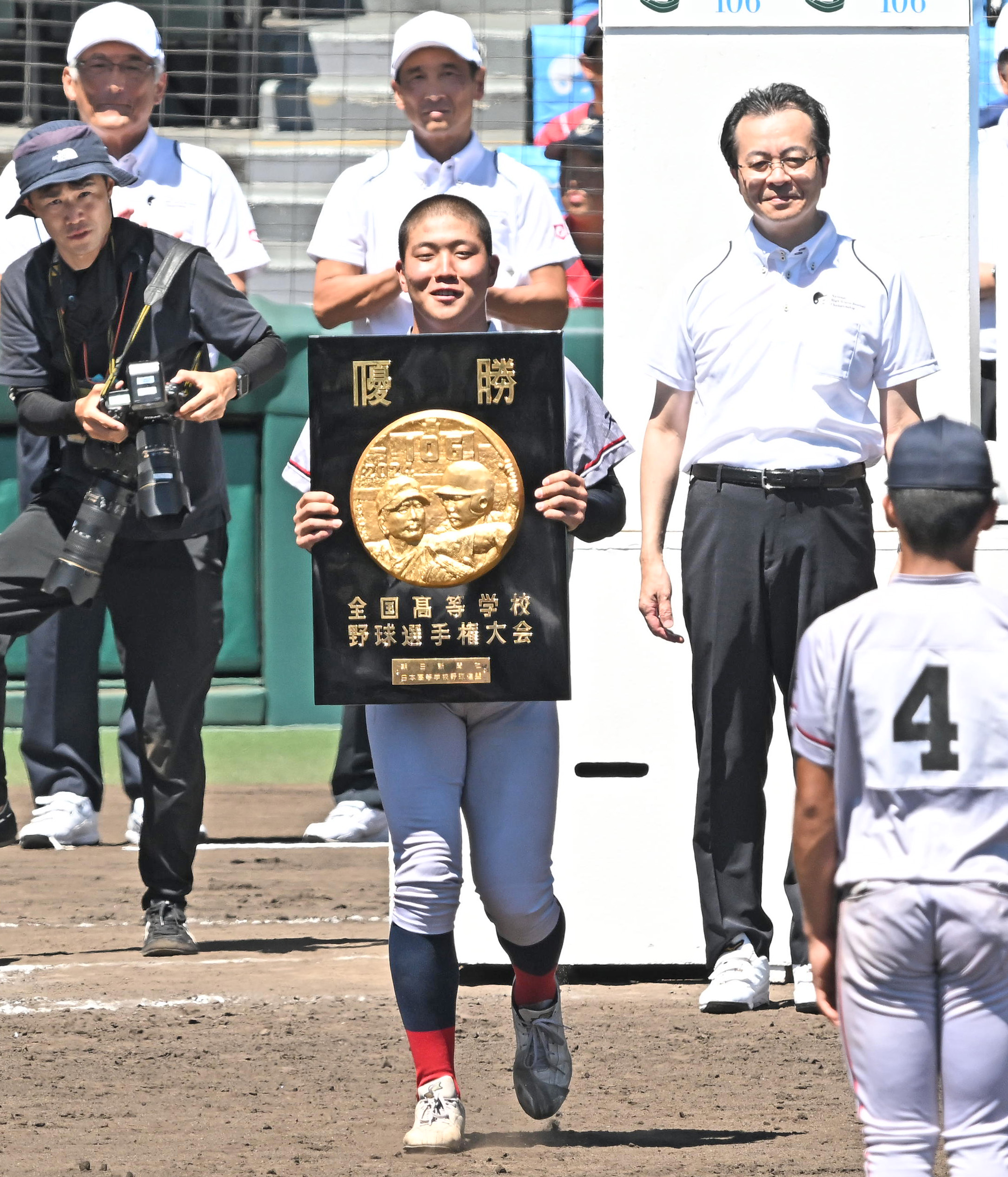 京都国際 第106回全国高校野球選手権大会 優勝記念タオル 中崎琉生 甲子園】京都国際・中崎琉生「100年という歴史の中に京都国際を刻めた