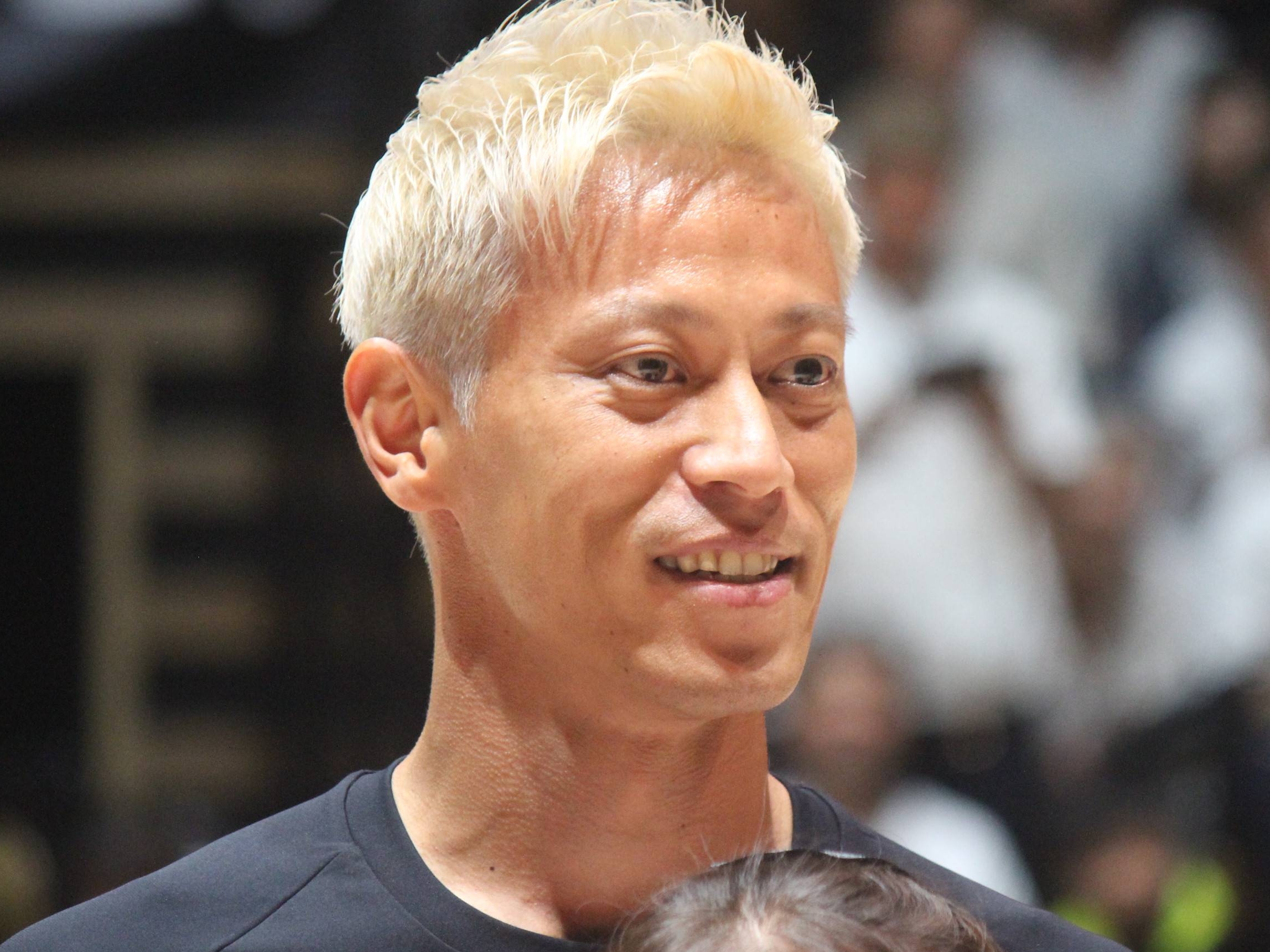 元日本代表・本田圭佑、高市早苗氏のWLB発言に持論「必死に働くのは大