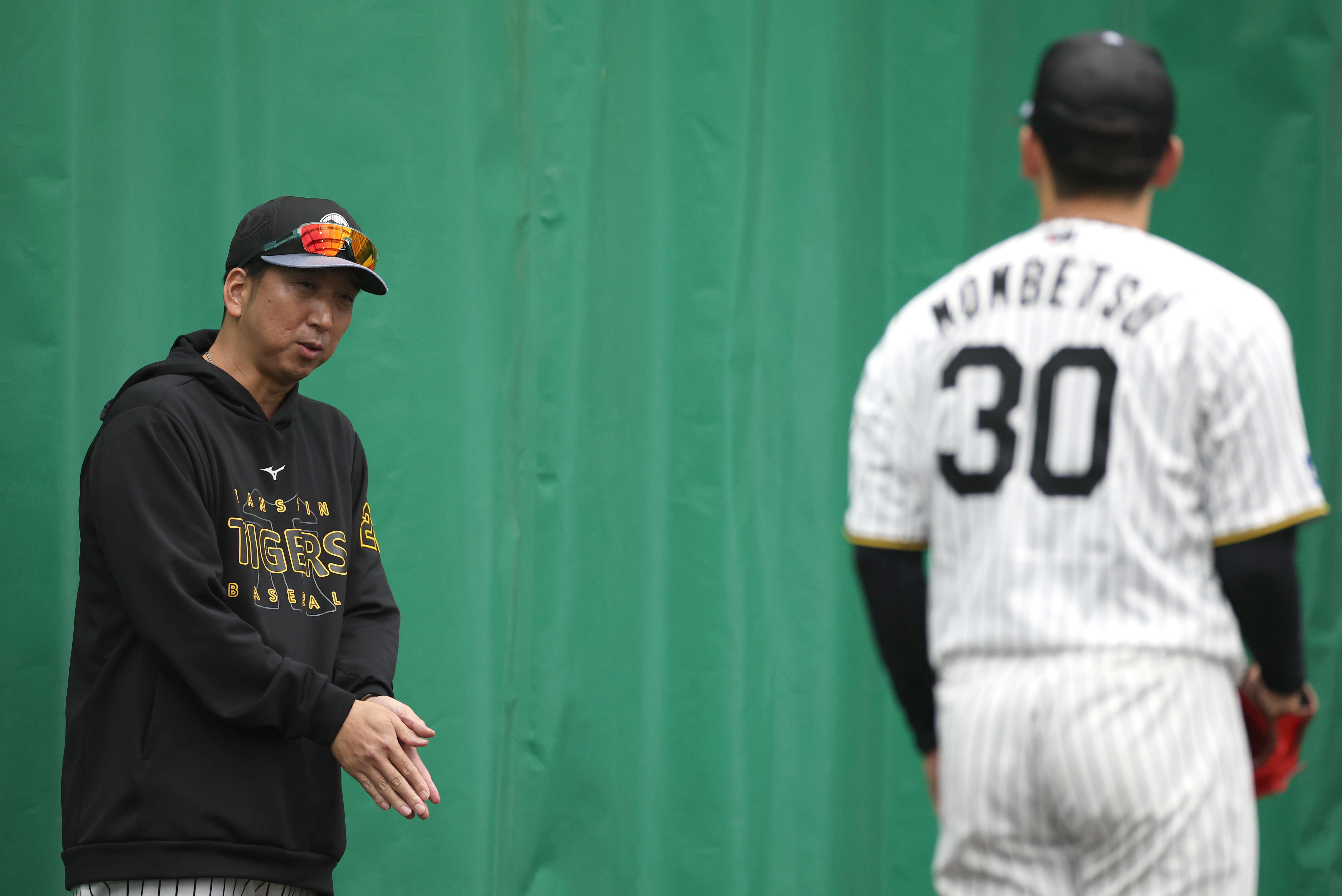 キャリアハイの昨季から「全部変えた」 佐藤輝明がキャンプ初日に