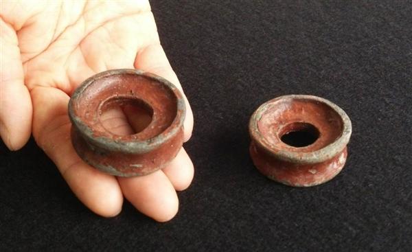 熟年示すステータス？魔除け？ 縄文時代の「イヤリング」出土 奈良