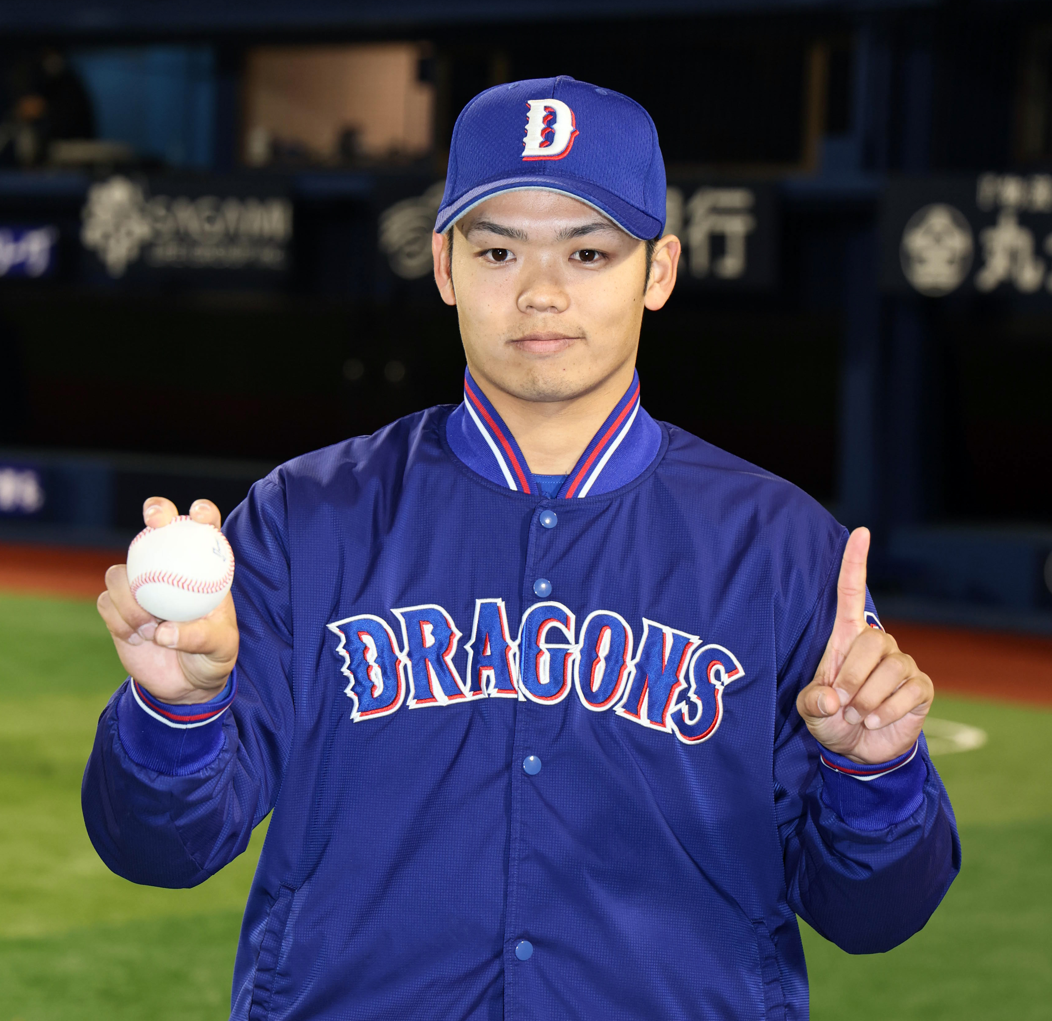 中日・根尾、プロ初勝利「一番は父と母に感謝したい」 野手でドラ1入団