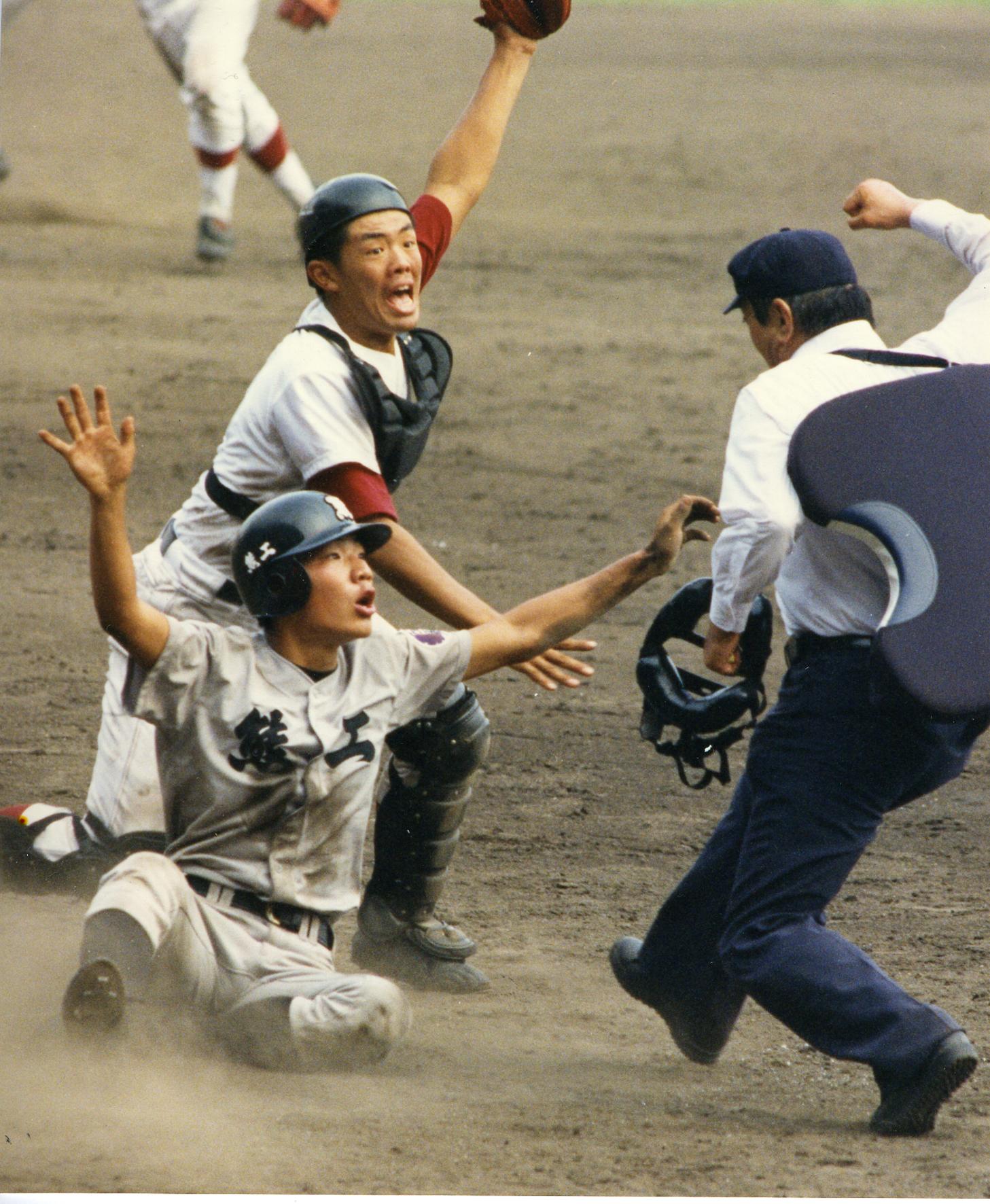甲子園開業100周年記念】高校野球ファン必見！ 記憶に残る夏の甲子園名