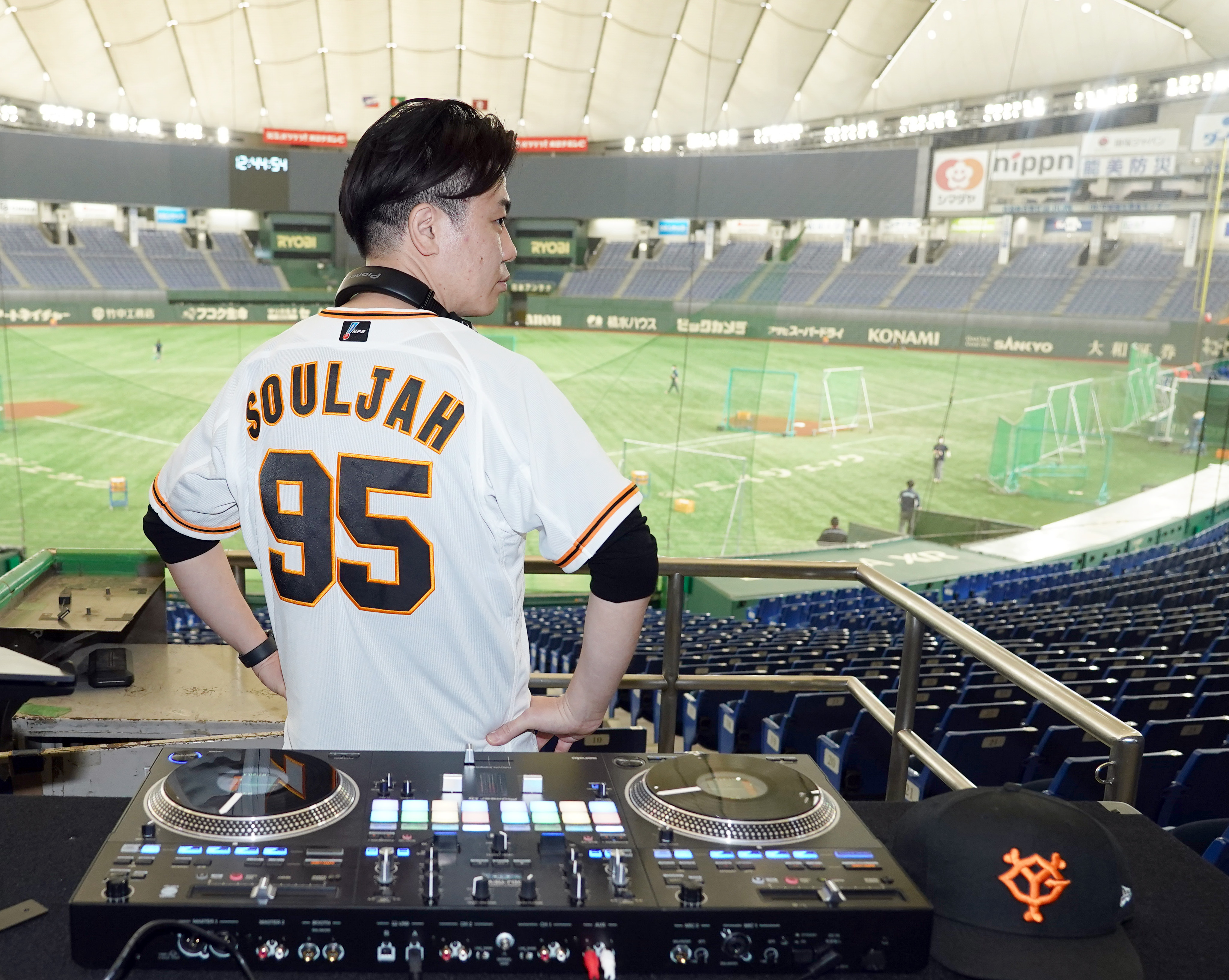 ｄｅｅｐ ｂａｓｅｂａｌｌ 首位巨人支えるｄｊ ｓｏｕｌｊａｈ 世界も認める超一流スタジアムｄｊは宮崎育ちの野球少年 1 2ページ サンスポ