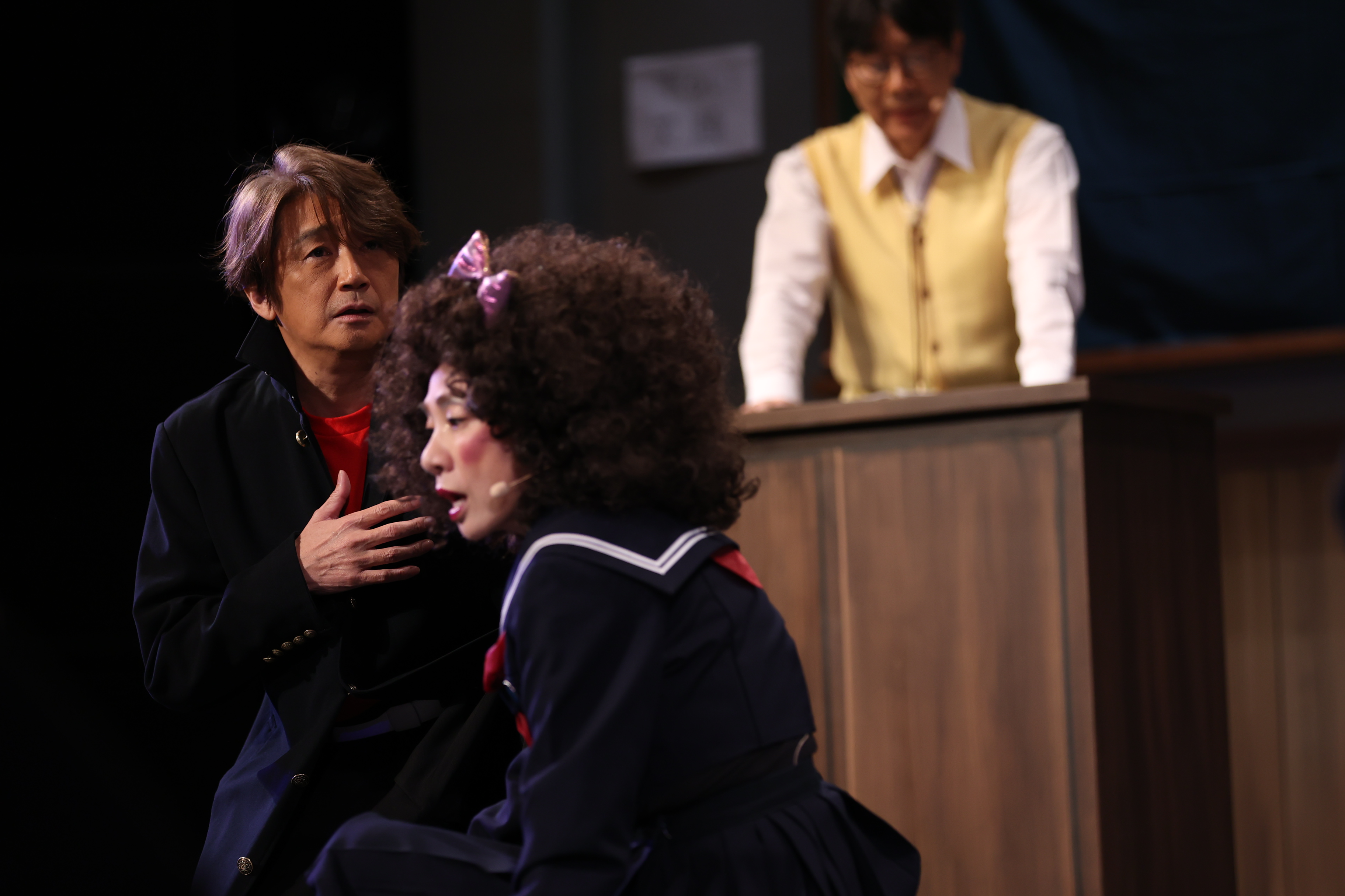 近藤真彦が34年ぶり主演舞台 大阪で『ギンギラ学園物語』初日、脚本